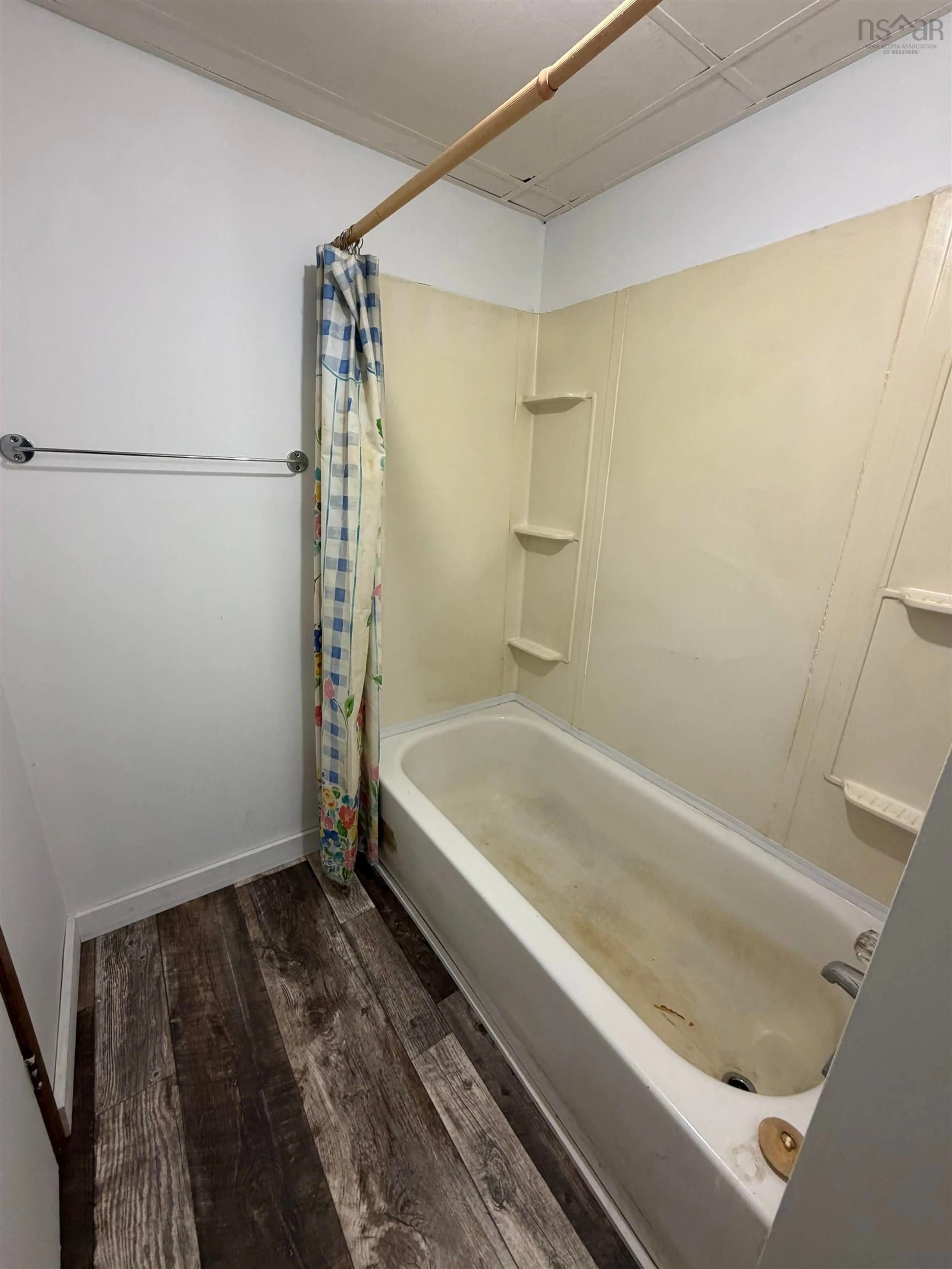 Standard bathroom, unknown for 3786 Highway 4, Lower Debert Nova Scotia B0M 1G0
