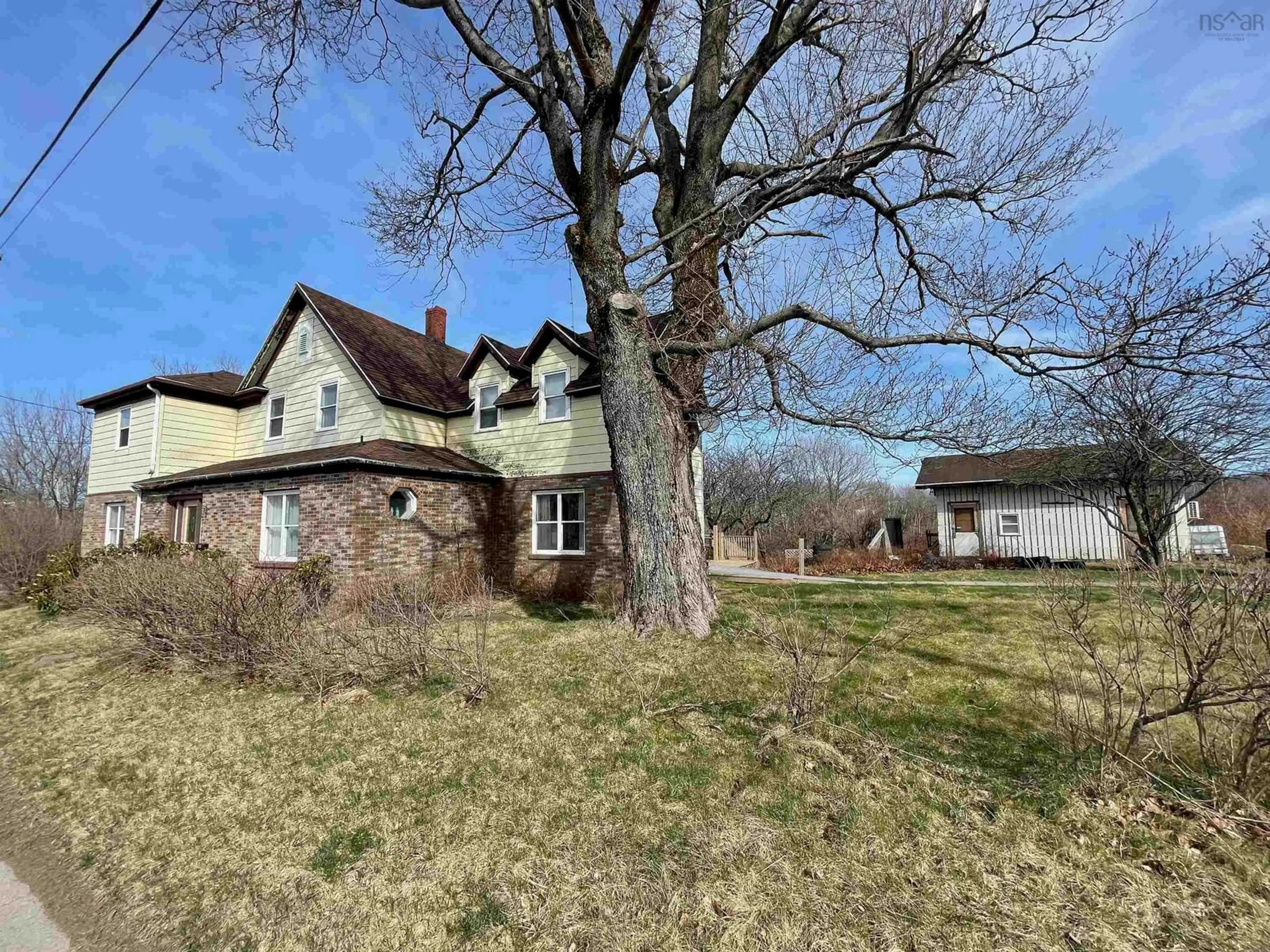 A pic from outside/outdoor area/front of a property/back of a property/a pic from drone, street for 20 Dominion Street, Glace Bay Nova Scotia B1A 3M6