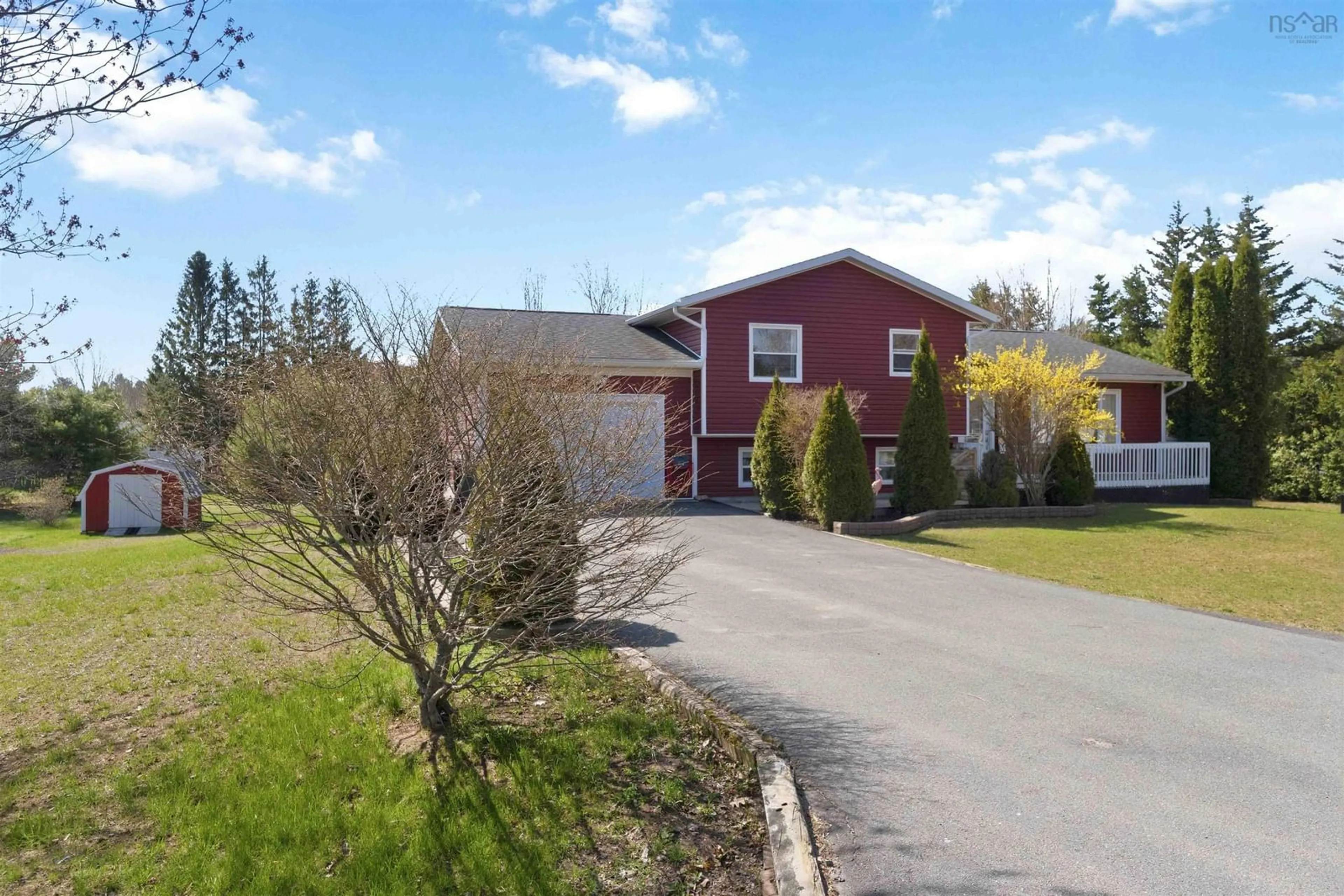 A pic from outside/outdoor area/front of a property/back of a property/a pic from drone, street for 106 Geiger Dr, Wilmot Nova Scotia B0P 1R0