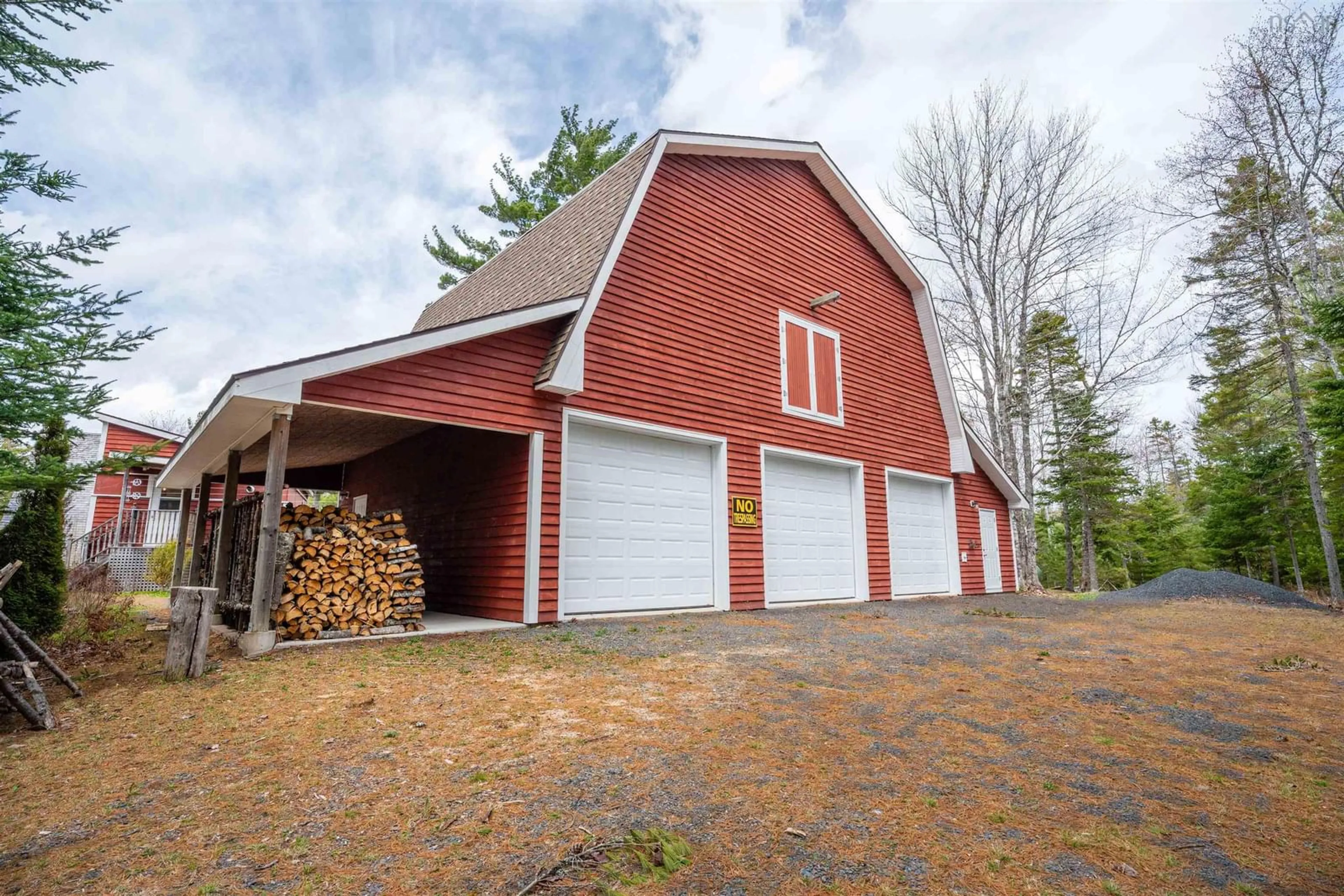 Indoor garage for 73 Lawral Lane, Middle Cornwall Nova Scotia B0J 2E0