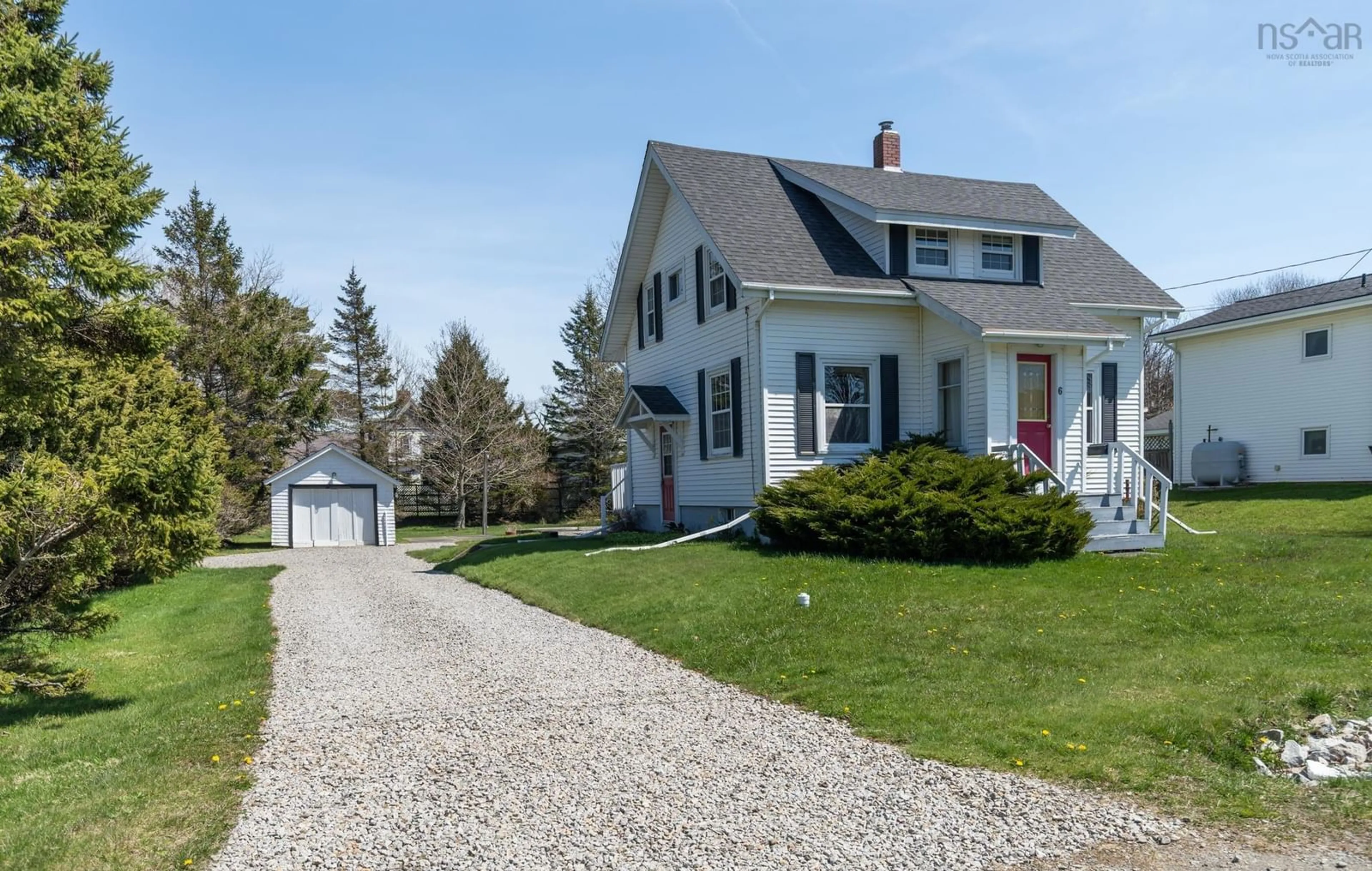 A pic from outside/outdoor area/front of a property/back of a property/a pic from drone, street for 6 Huntington St, Yarmouth Nova Scotia B5A 2R9