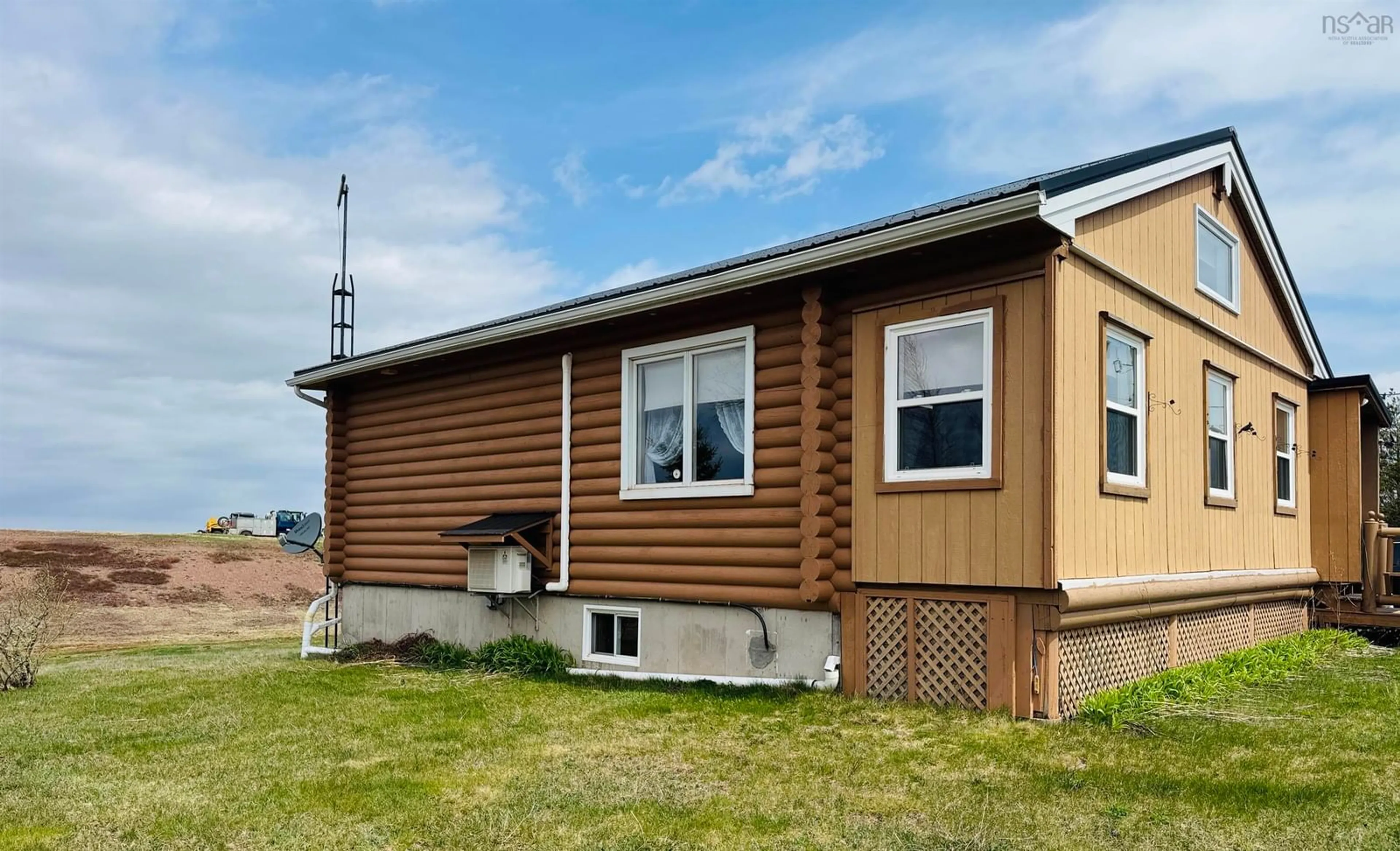 Home with vinyl exterior material, building for 2661 Canaan Rd, New Canaan Nova Scotia B0M 1W0