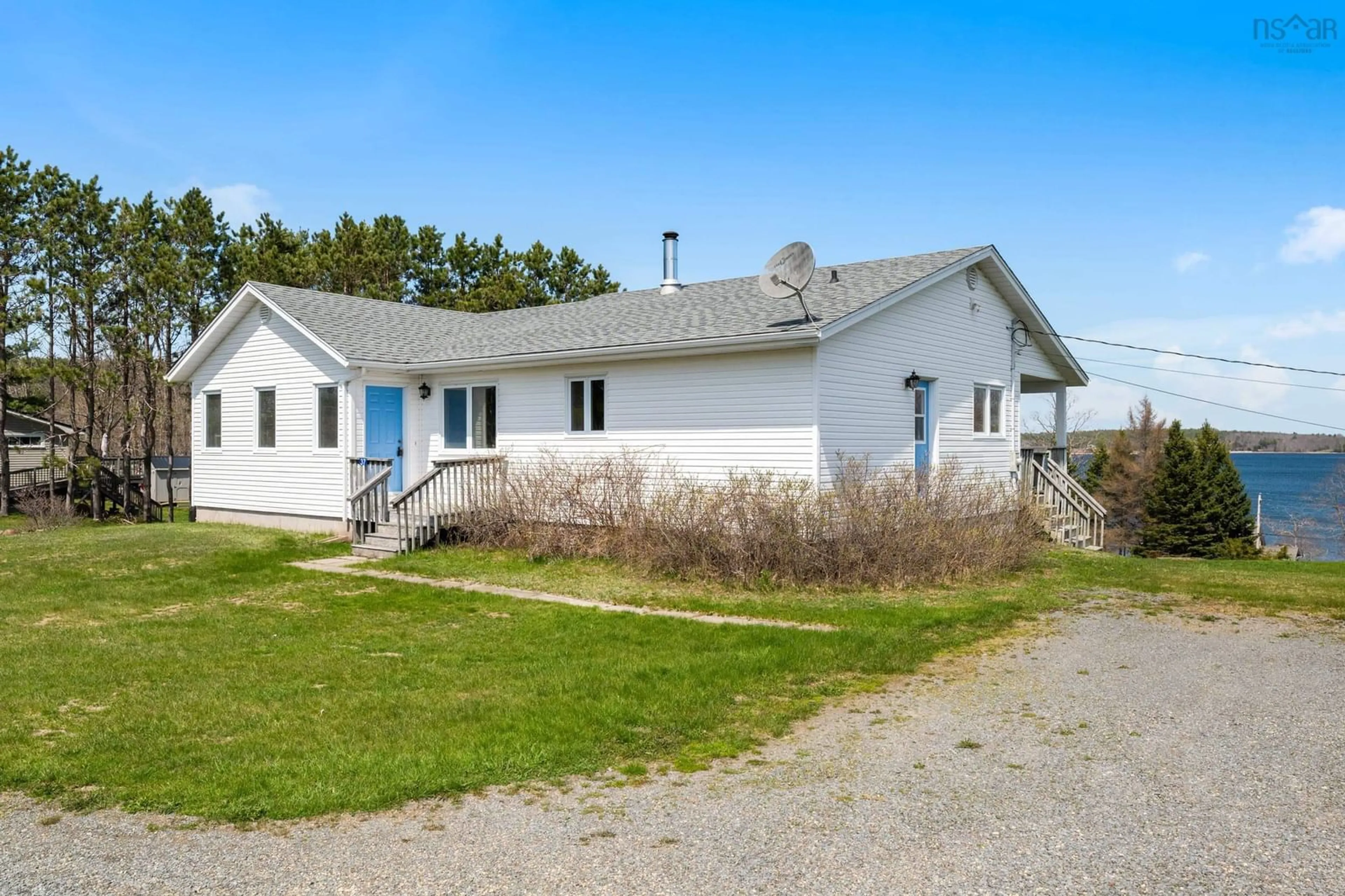 A pic from outside/outdoor area/front of a property/back of a property/a pic from drone, building for 37 Orchard Hts, Maders Cove Nova Scotia B0J 2E0
