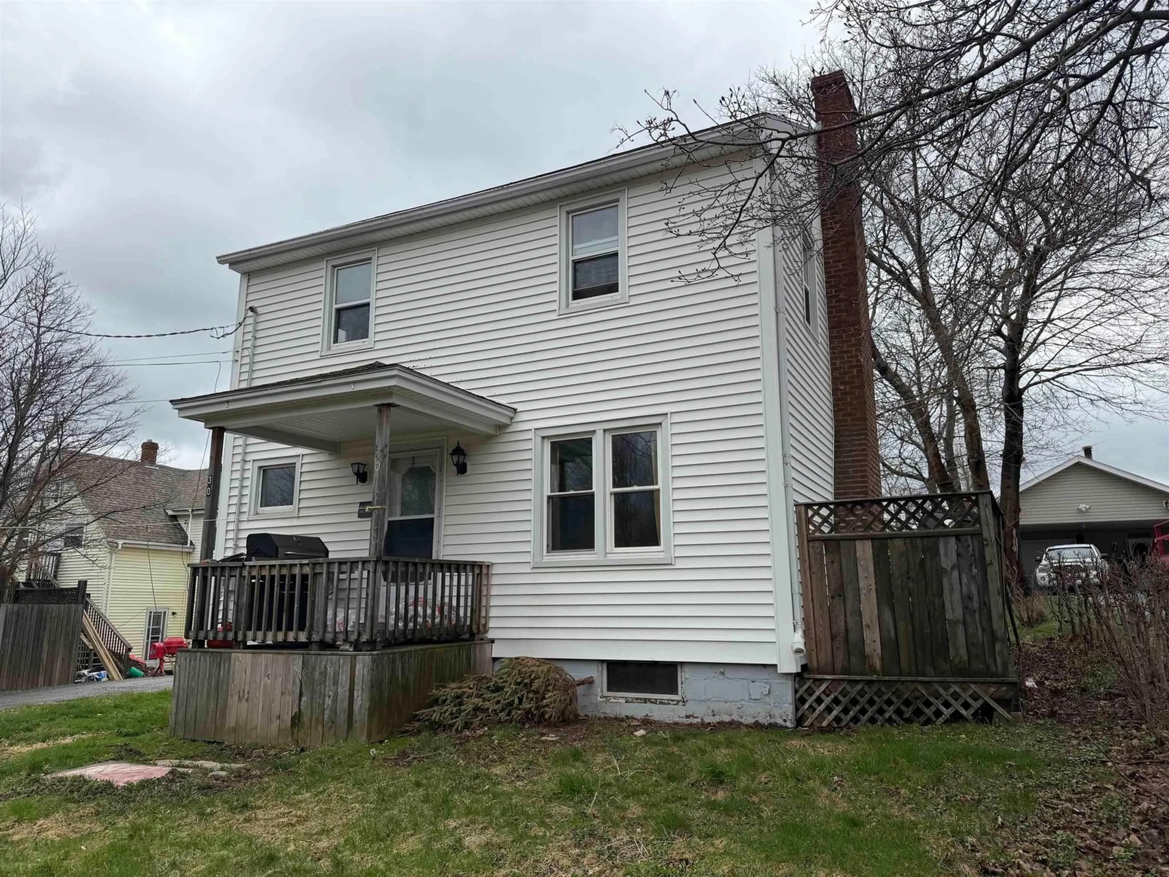 A pic from outside/outdoor area/front of a property/back of a property/a pic from drone, building for 30 Munroe Ave, New Glasgow Nova Scotia B2H 2E5