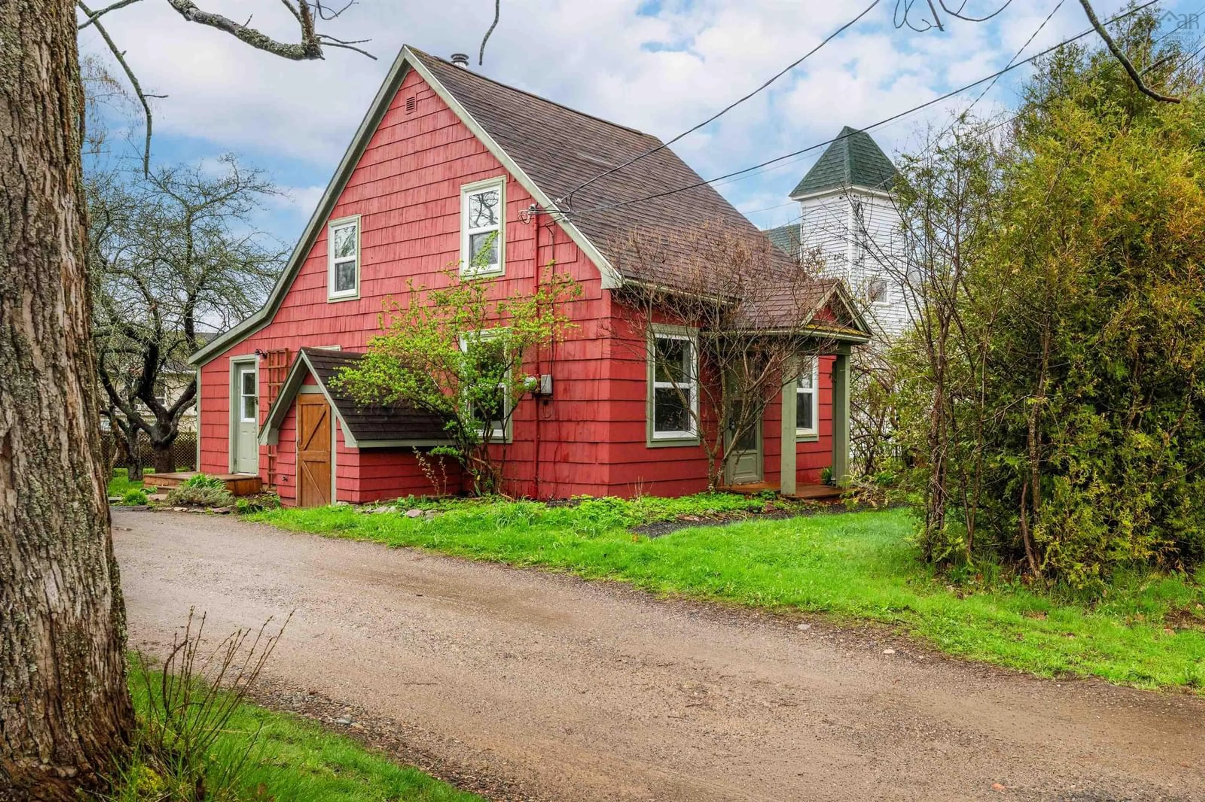 Shed for 74 Highland Ave, Wolfville Nova Scotia B4P 1Z6