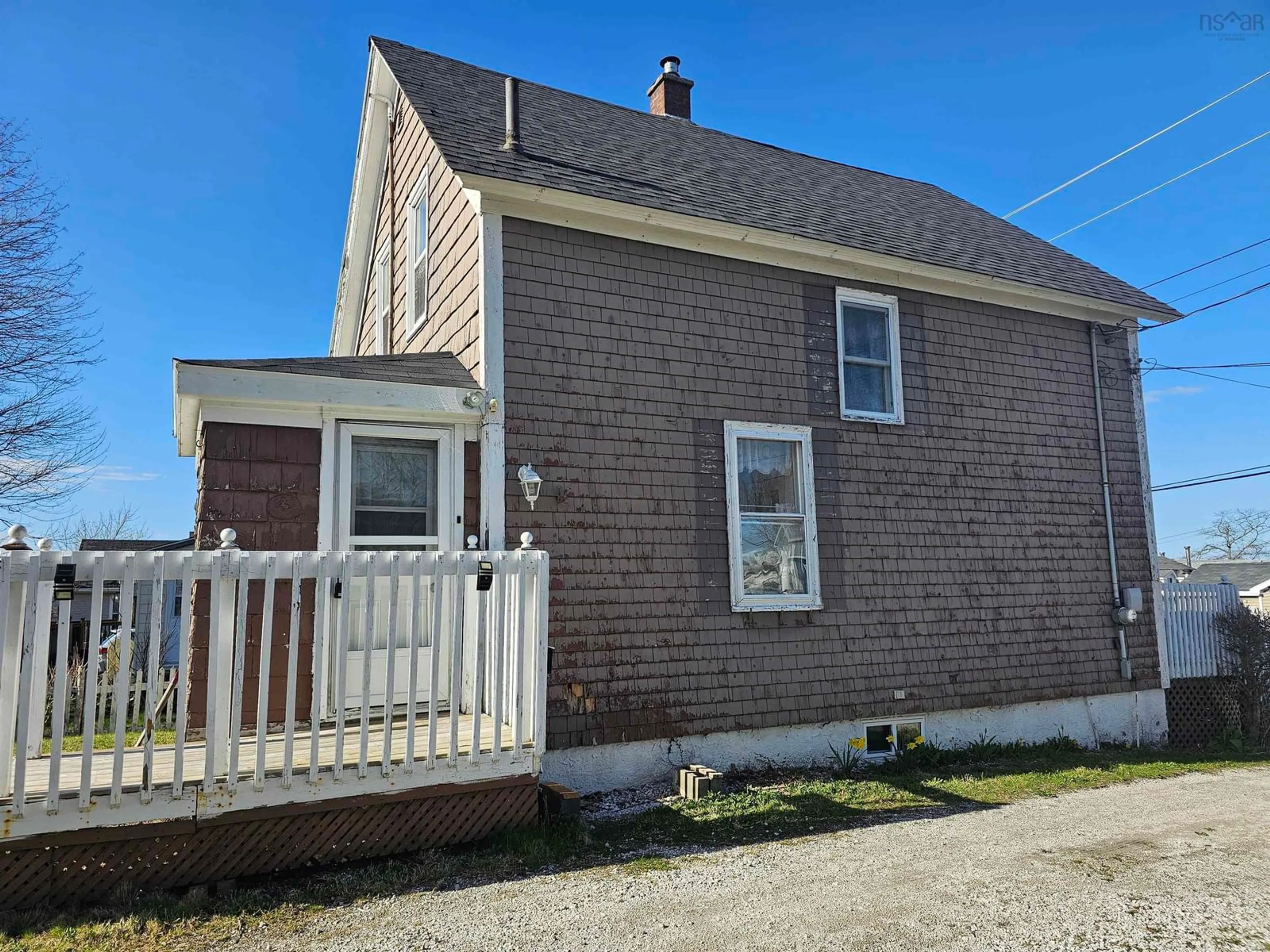 Home with vinyl exterior material, street for 140 Willow St, Sydney Nova Scotia B1P 3A4