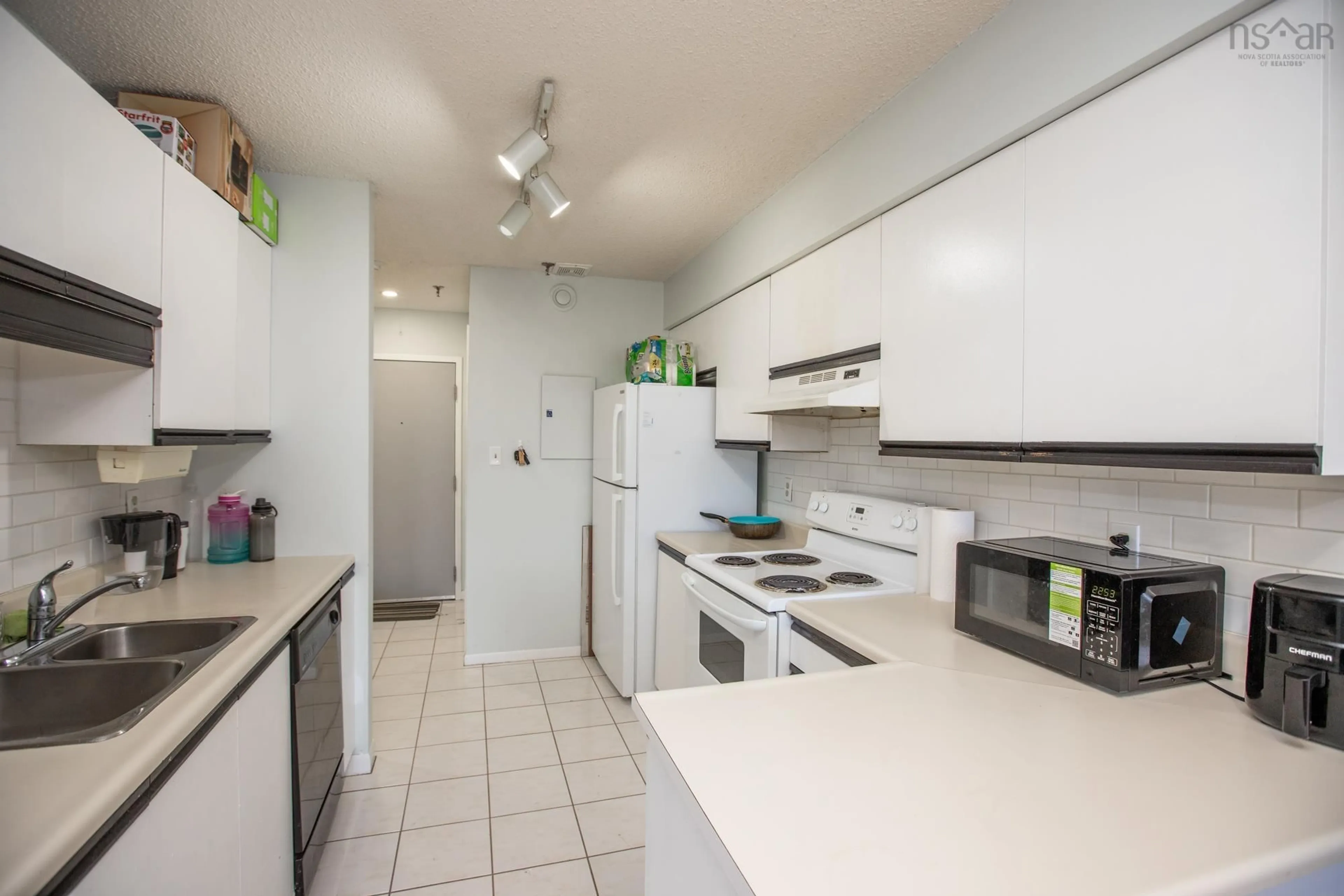 Standard kitchen, unknown for 15 Knightsridge Drive, Halifax, Ns Dr #302, Rockingham Nova Scotia B3M 3S9