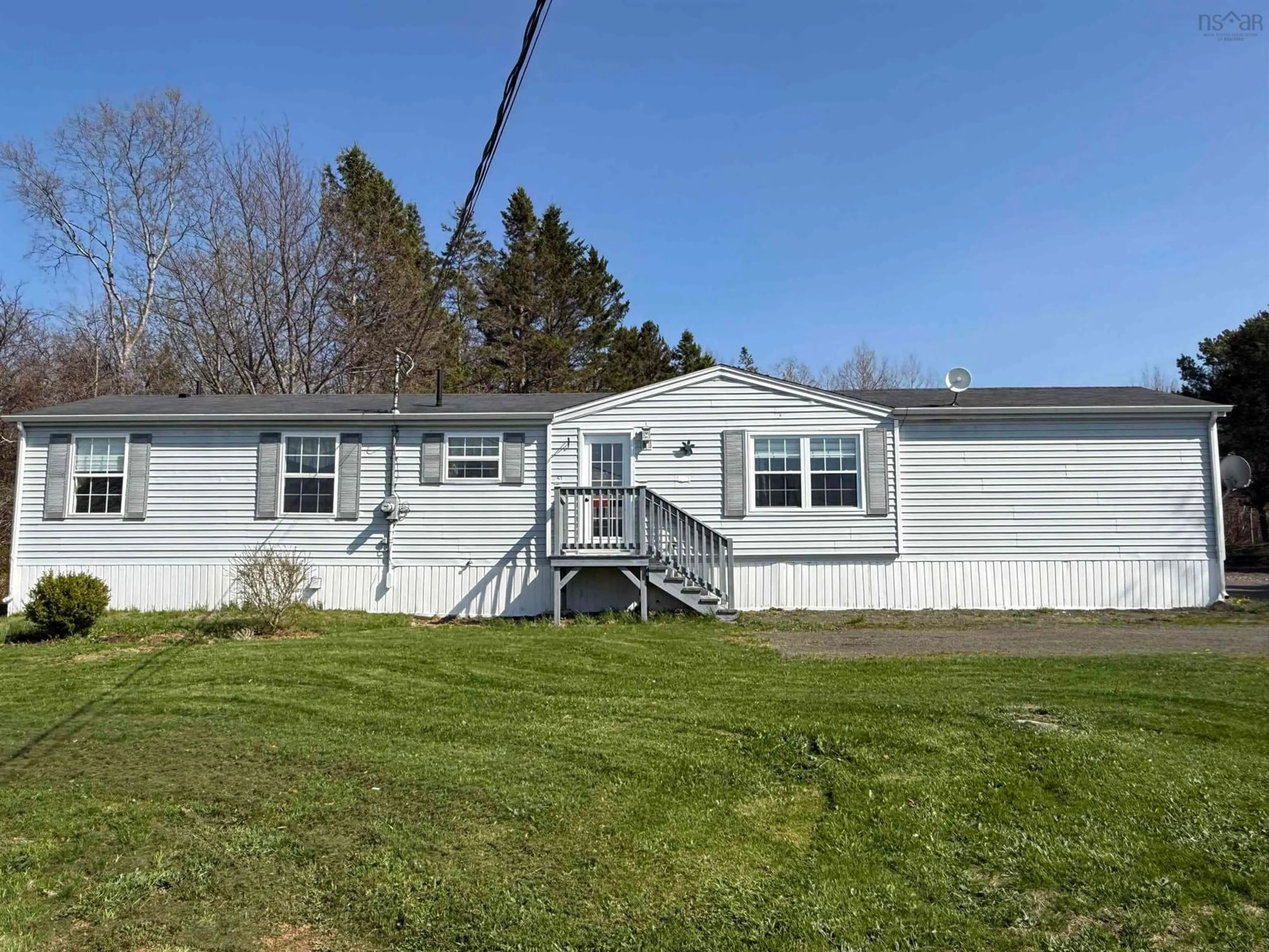 Home with vinyl exterior material, unknown for 538 Highway 201 Hwy, Moschelle Nova Scotia B0S 1A0