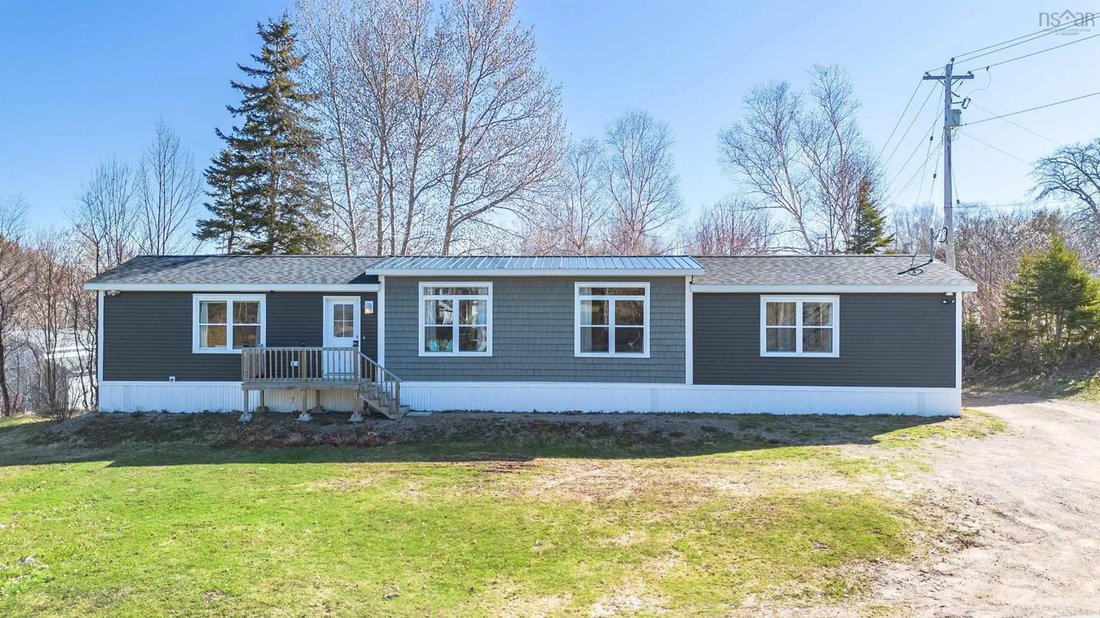 Home with vinyl exterior material, unknown for 4 Kelly's Lane, Ingonish Beach Nova Scotia B0C 1L0