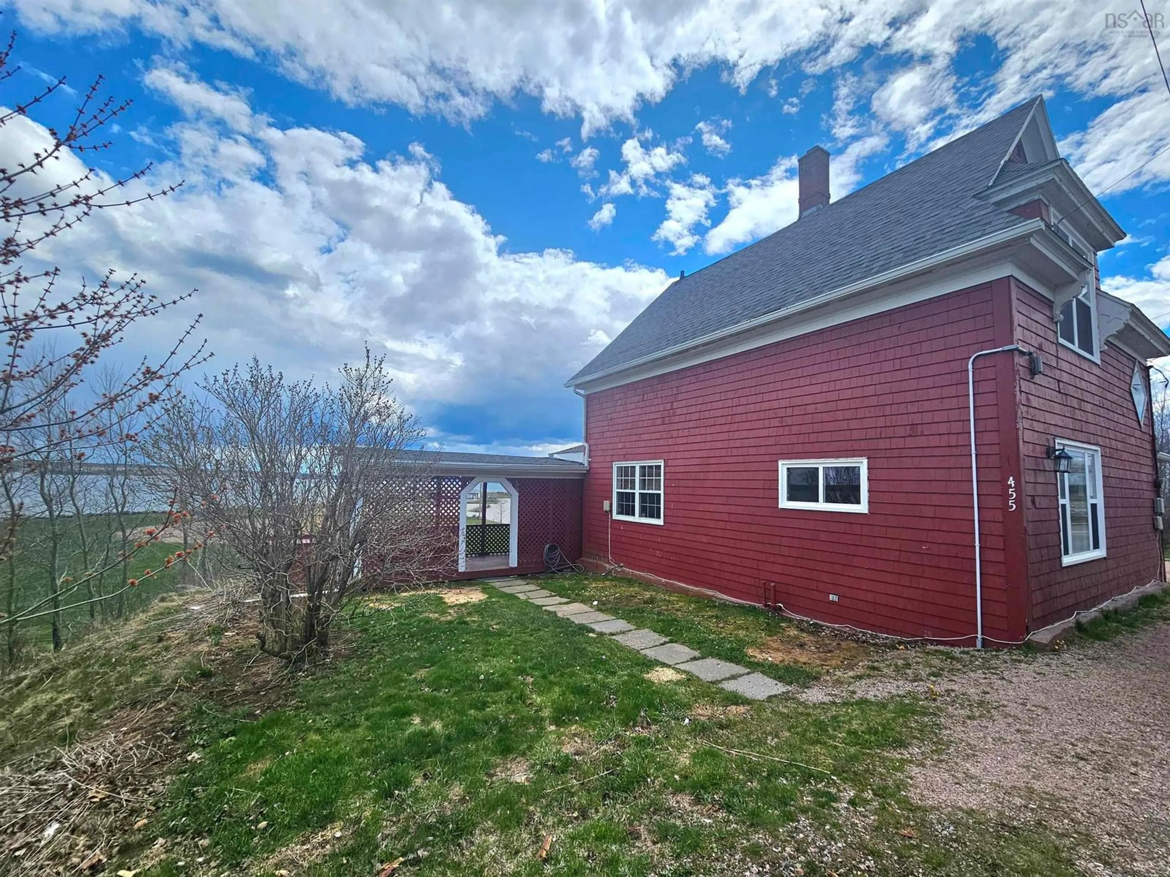 A pic from outside/outdoor area/front of a property/back of a property/a pic from drone, unknown for 455 Purves St, North Sydney Nova Scotia B2A 1C7