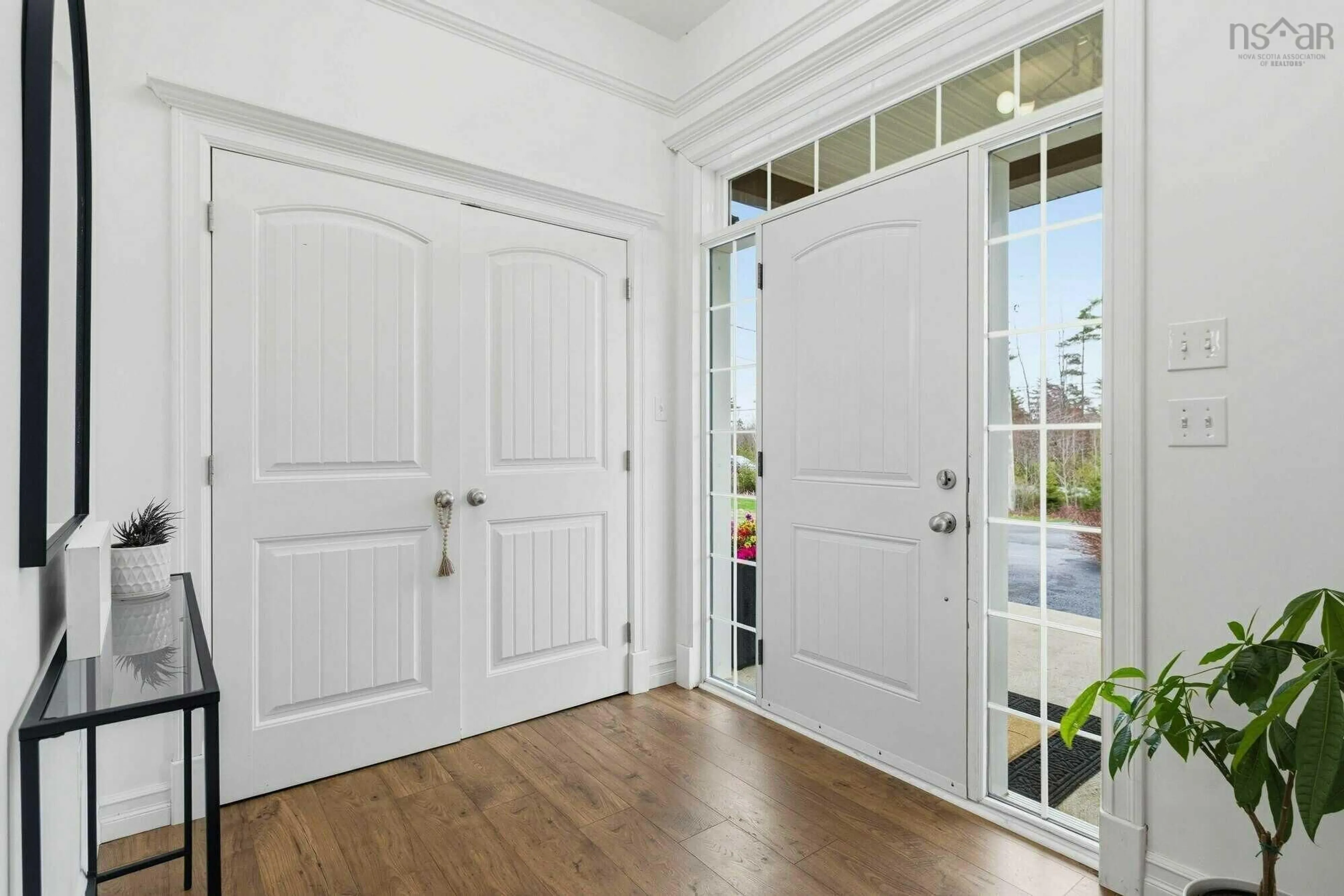 Indoor entryway for 63 Danica Dr, Pine Grove Nova Scotia B4V 7Z2
