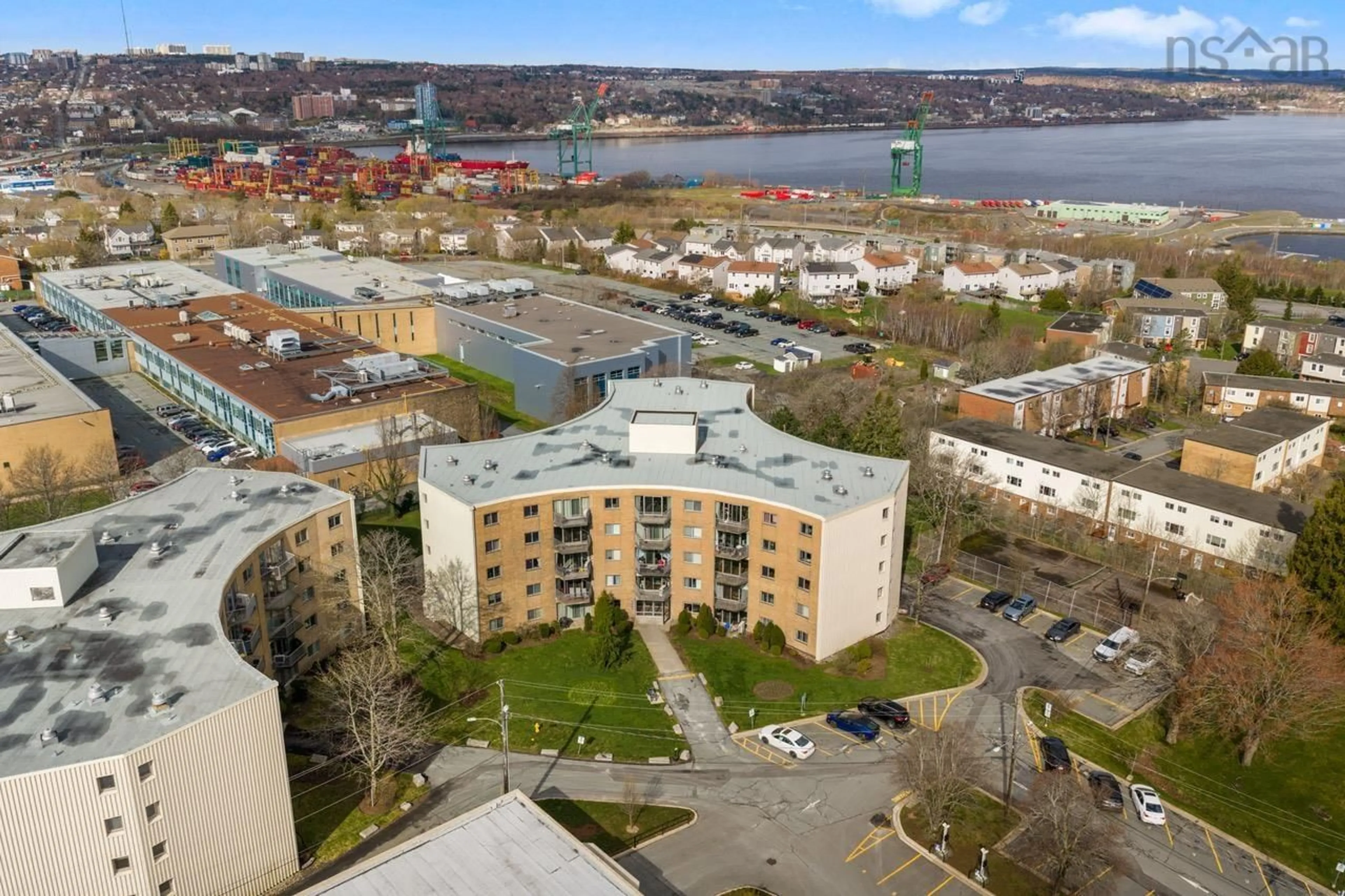 A pic from outside/outdoor area/front of a property/back of a property/a pic from drone, unknown for 5561 Heatherwood Crt #205, Halifax Nova Scotia B3K 5N7