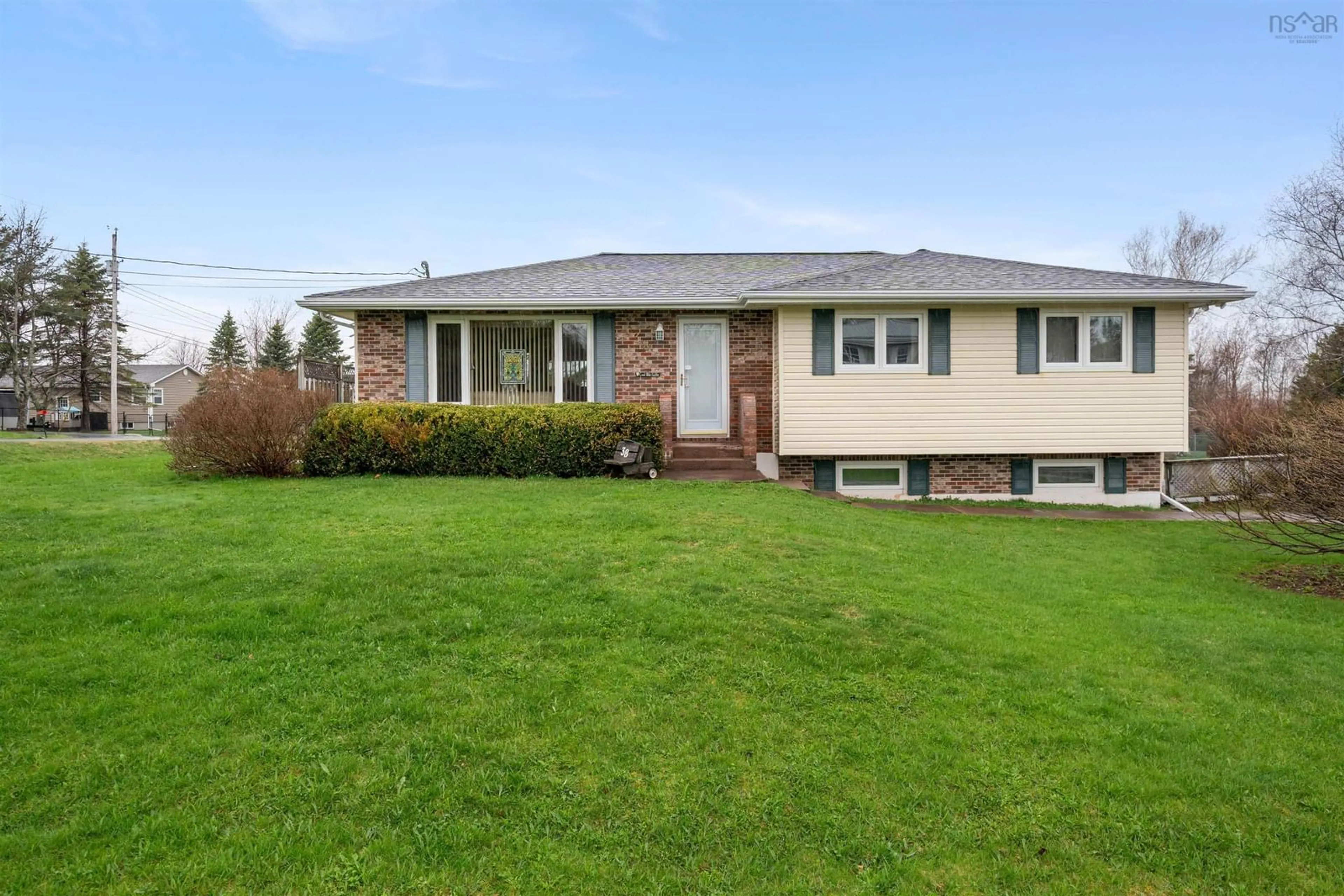 Home with vinyl exterior material, unknown for 38 Oakridge Terr, Pictou Nova Scotia B0K 1H0