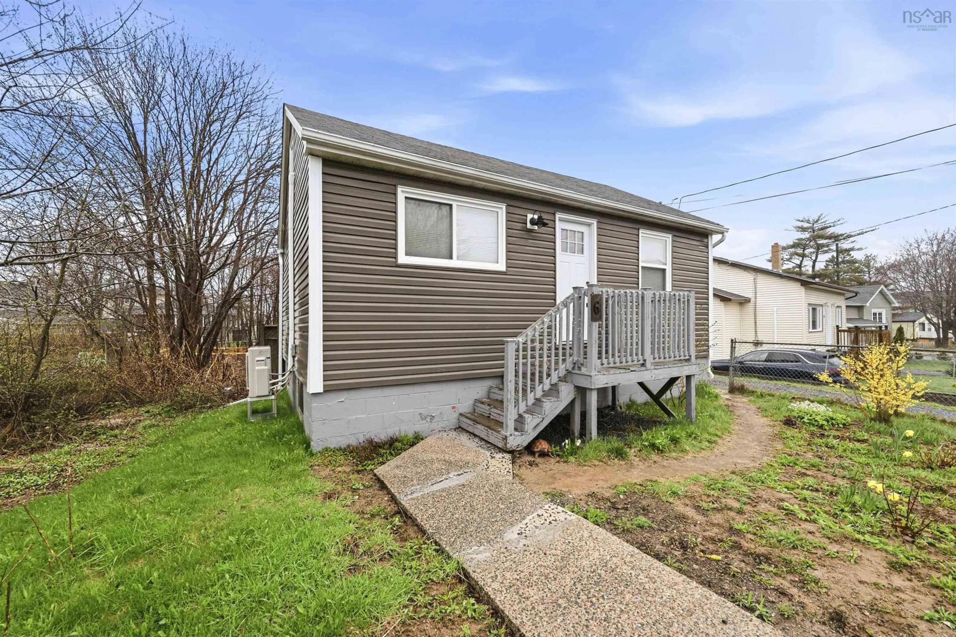 Home with vinyl exterior material, street for Sylvia Ave #6, Halifax Nova Scotia B3R 1J8