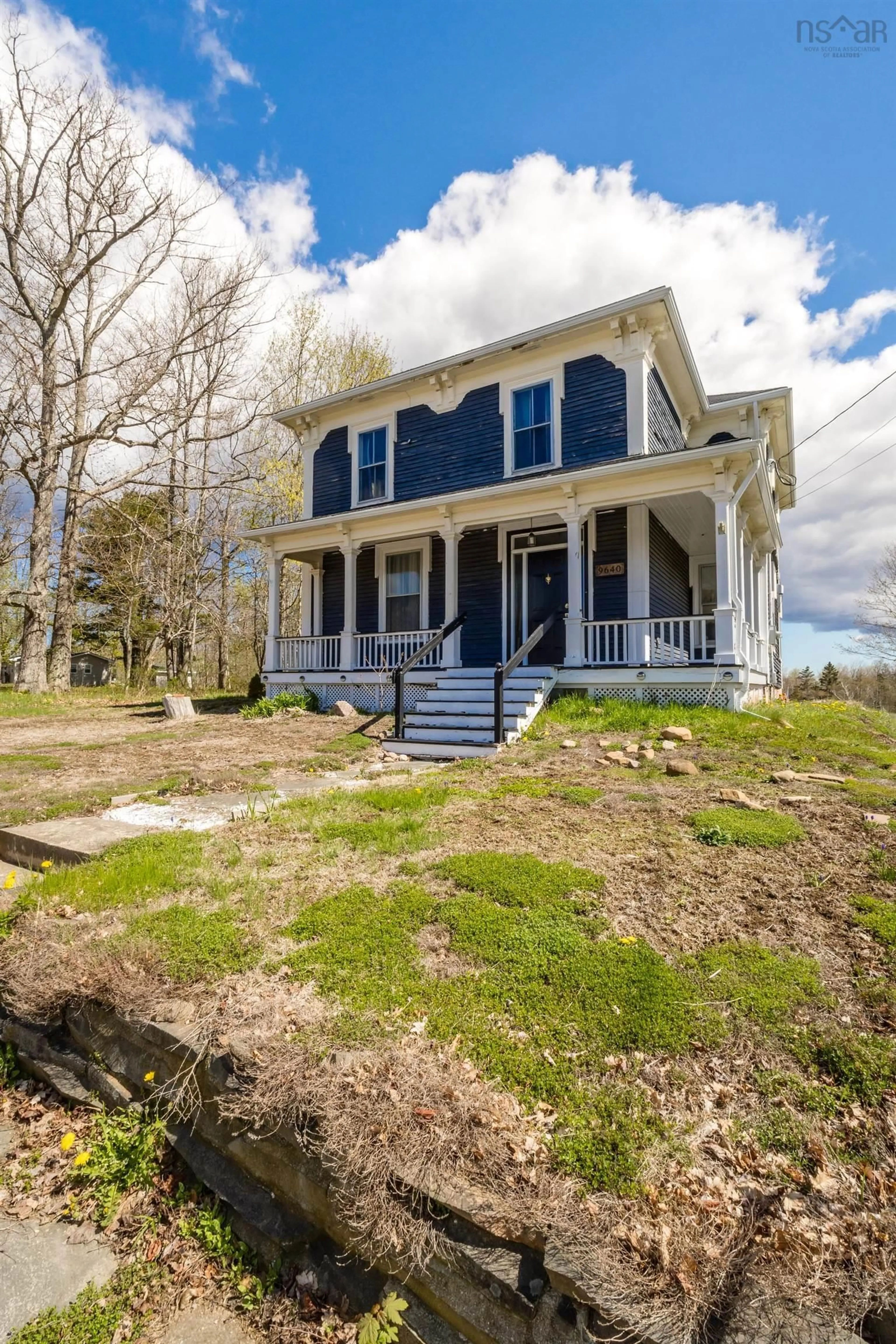 Home with vinyl exterior material, unknown for 9640 Highway 8, Lequille Nova Scotia B0S 1A0