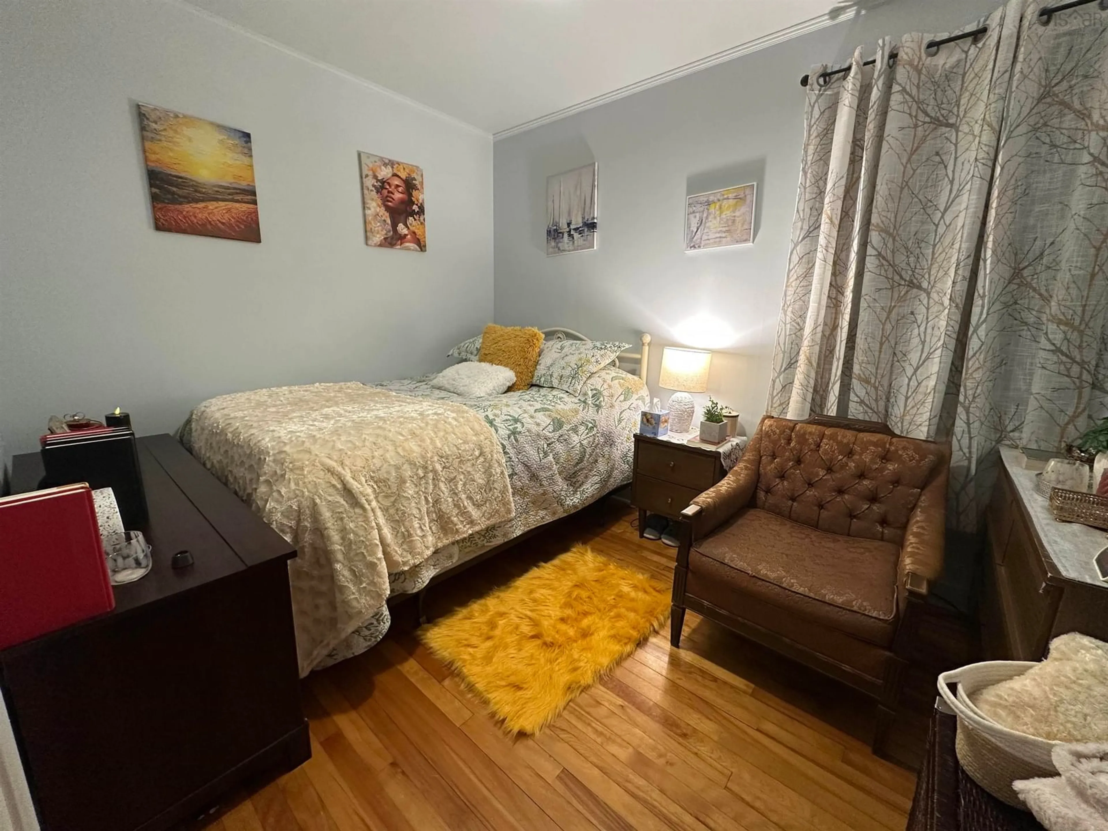 A pic of a room for 54 Waterloo St, Liverpool Nova Scotia B0T 1K0
