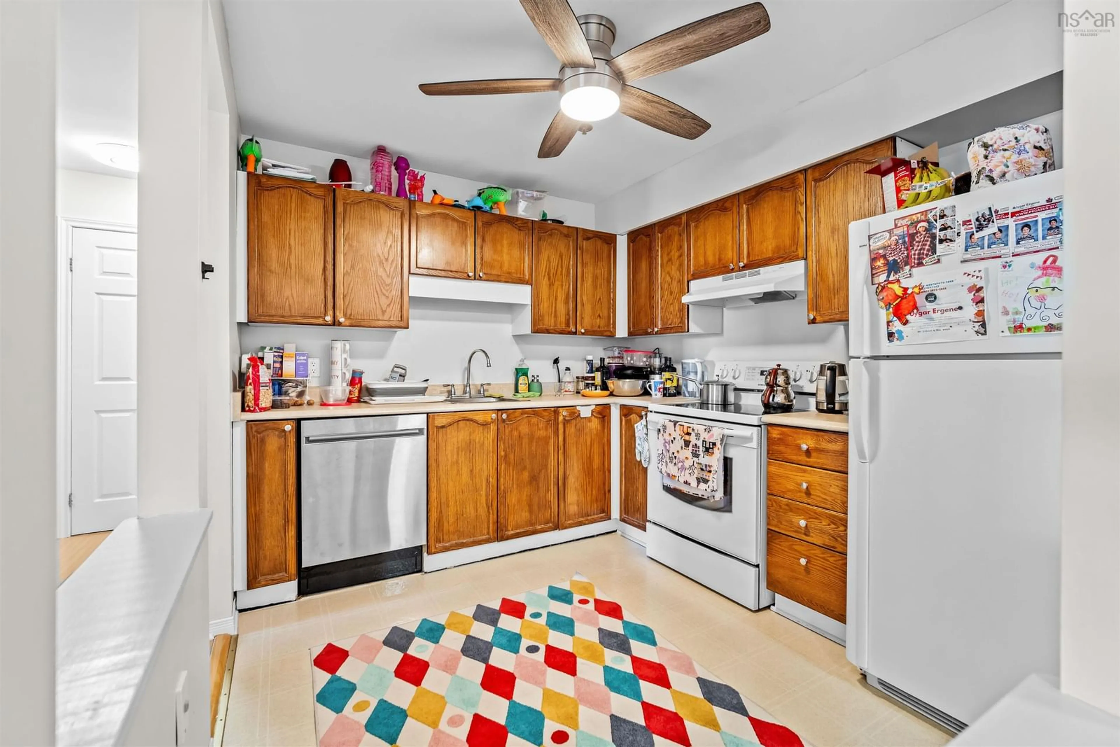 Standard kitchen, unknown for 83 Kearney Lake Rd #306, Halifax Nova Scotia B3M 4E6