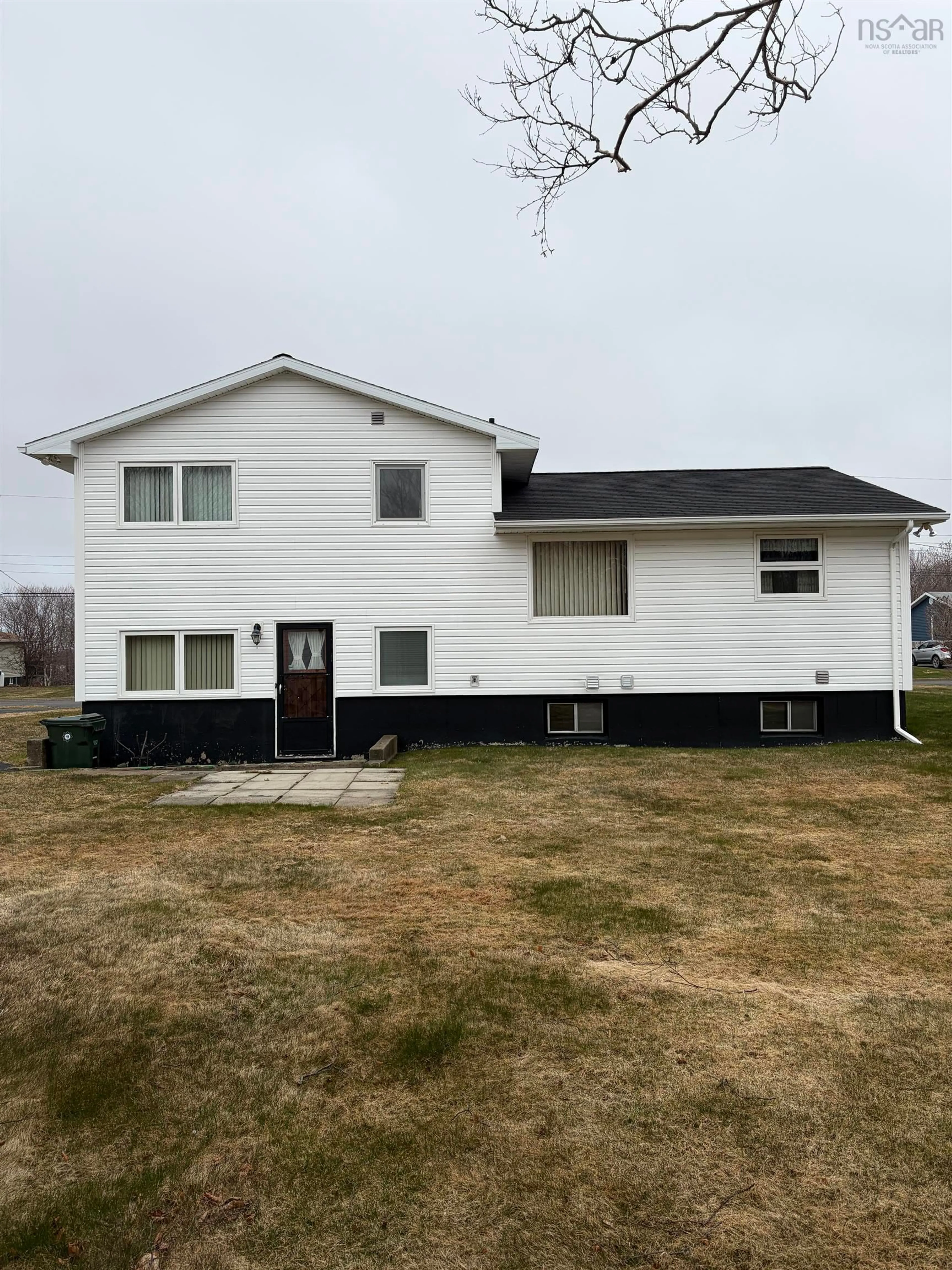 Home with vinyl exterior material, building for 26 Turner St, Glace Bay Nova Scotia B1A 5W4