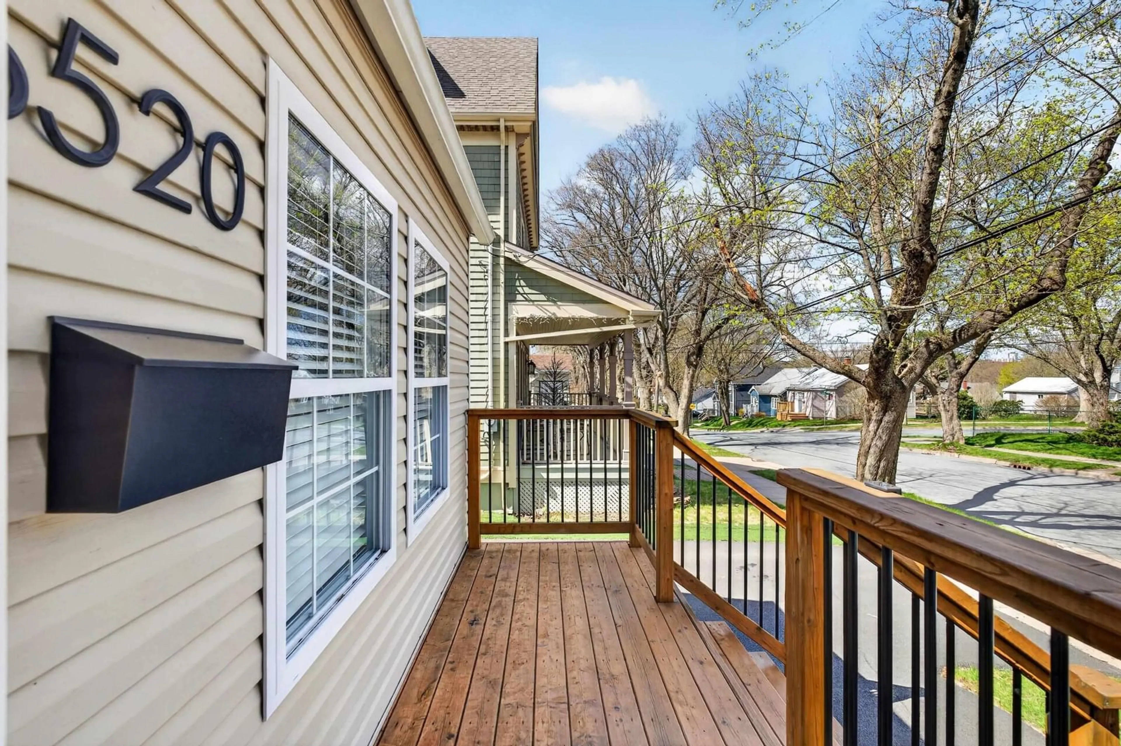 Patio, street for 6520 Roslyn Rd, Halifax Nova Scotia B3L 2M9