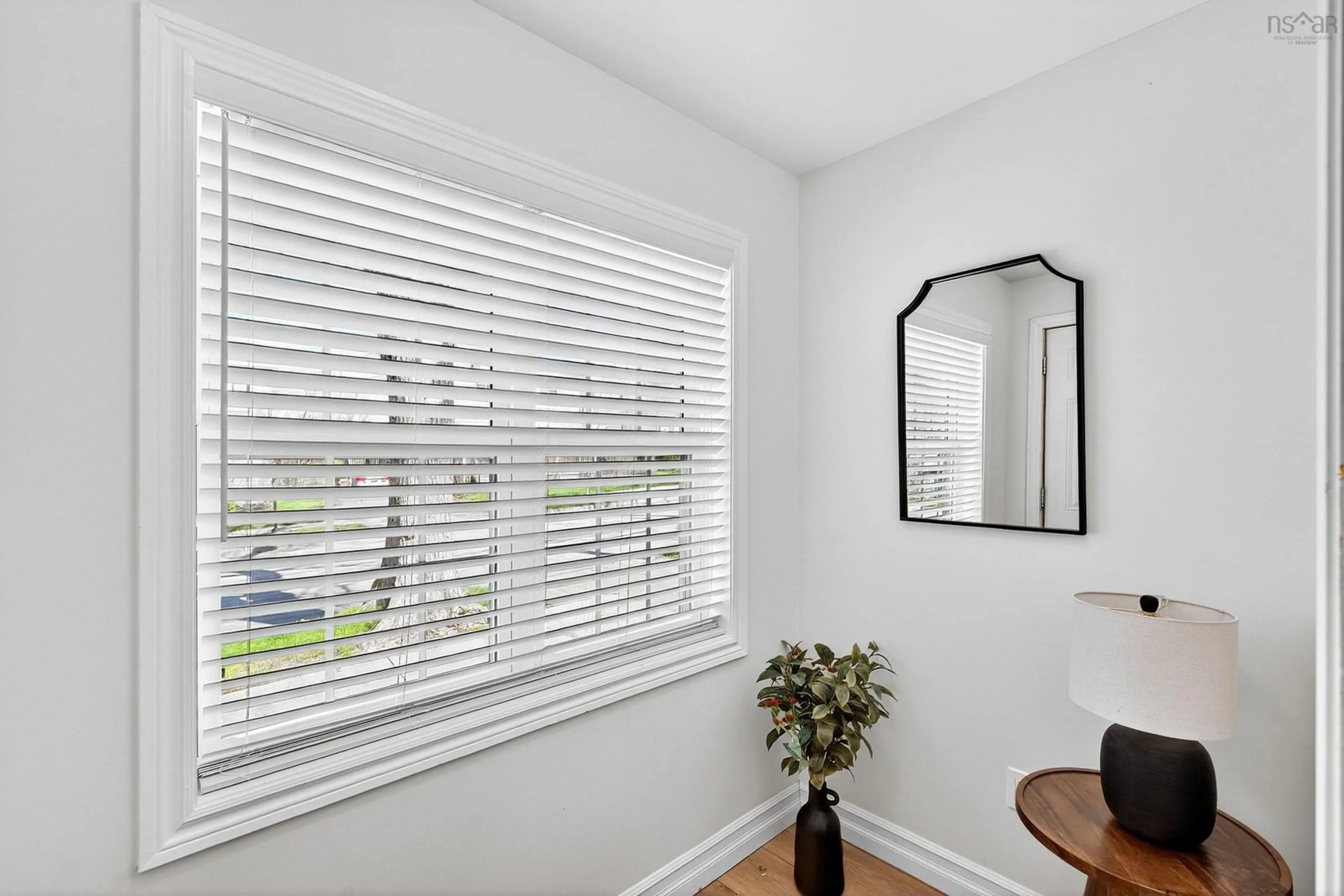 A pic of a room for 6520 Roslyn Rd, Halifax Nova Scotia B3L 2M9
