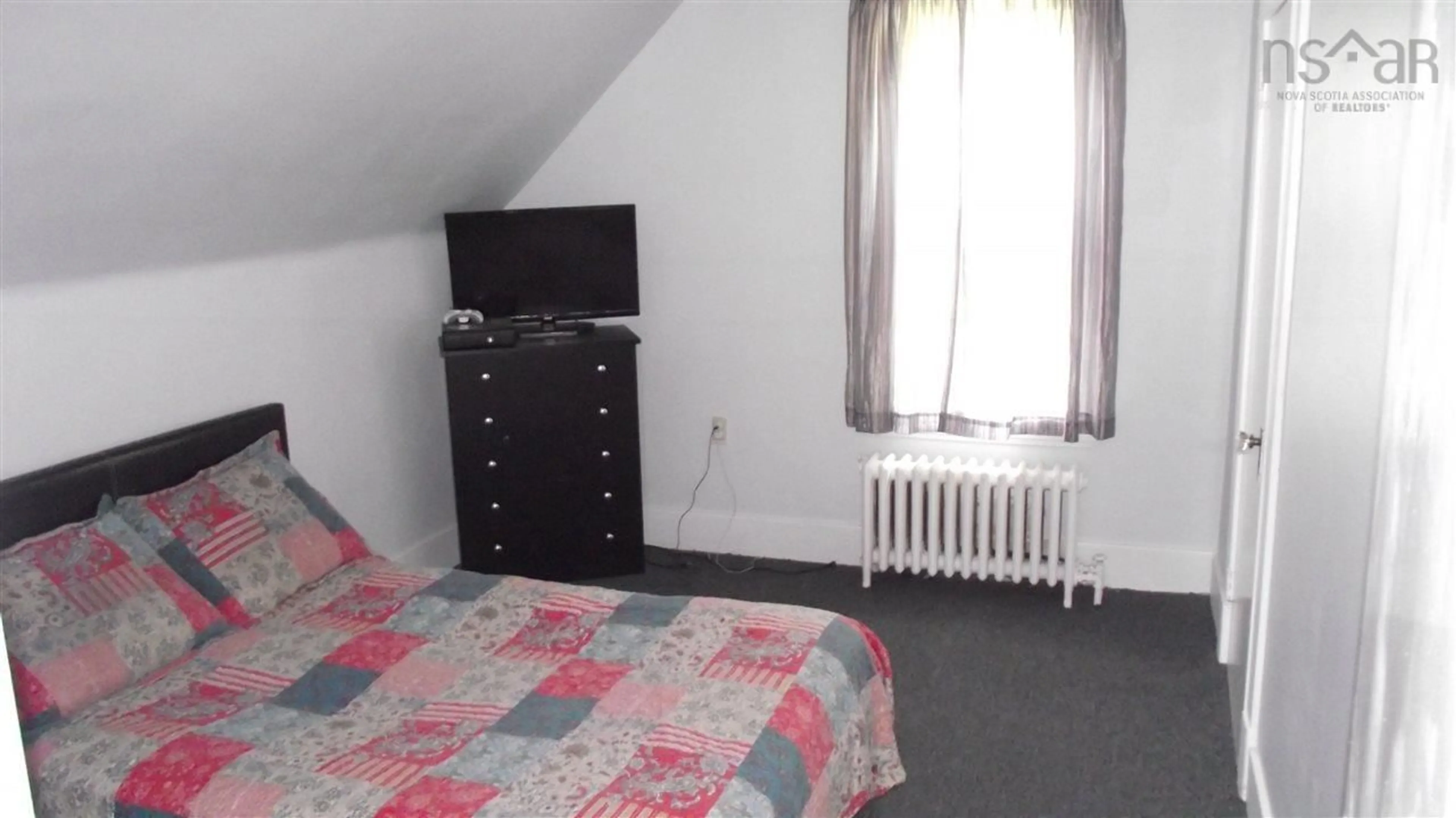 A pic of a room for 264 Almont Ave, New Glasgow Nova Scotia B2H 3G9