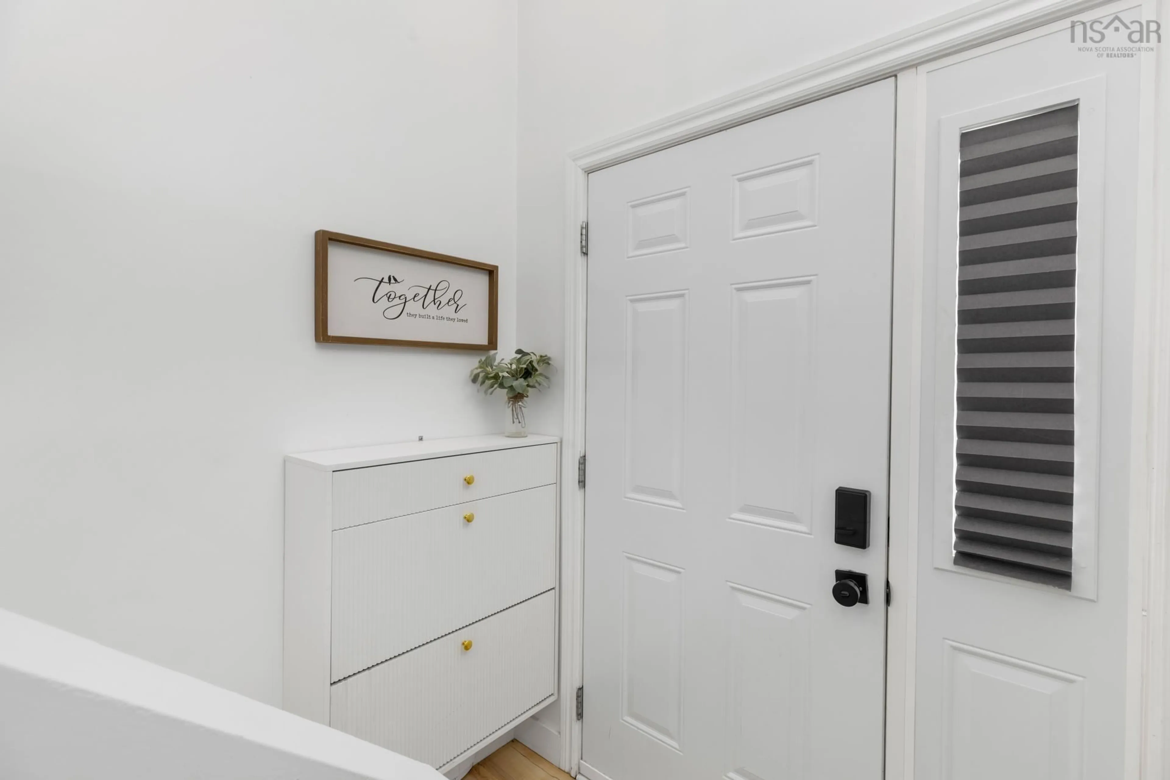 Indoor entryway for 2070 Caldwell Rd, Eastern Passage Nova Scotia B3G 1H7