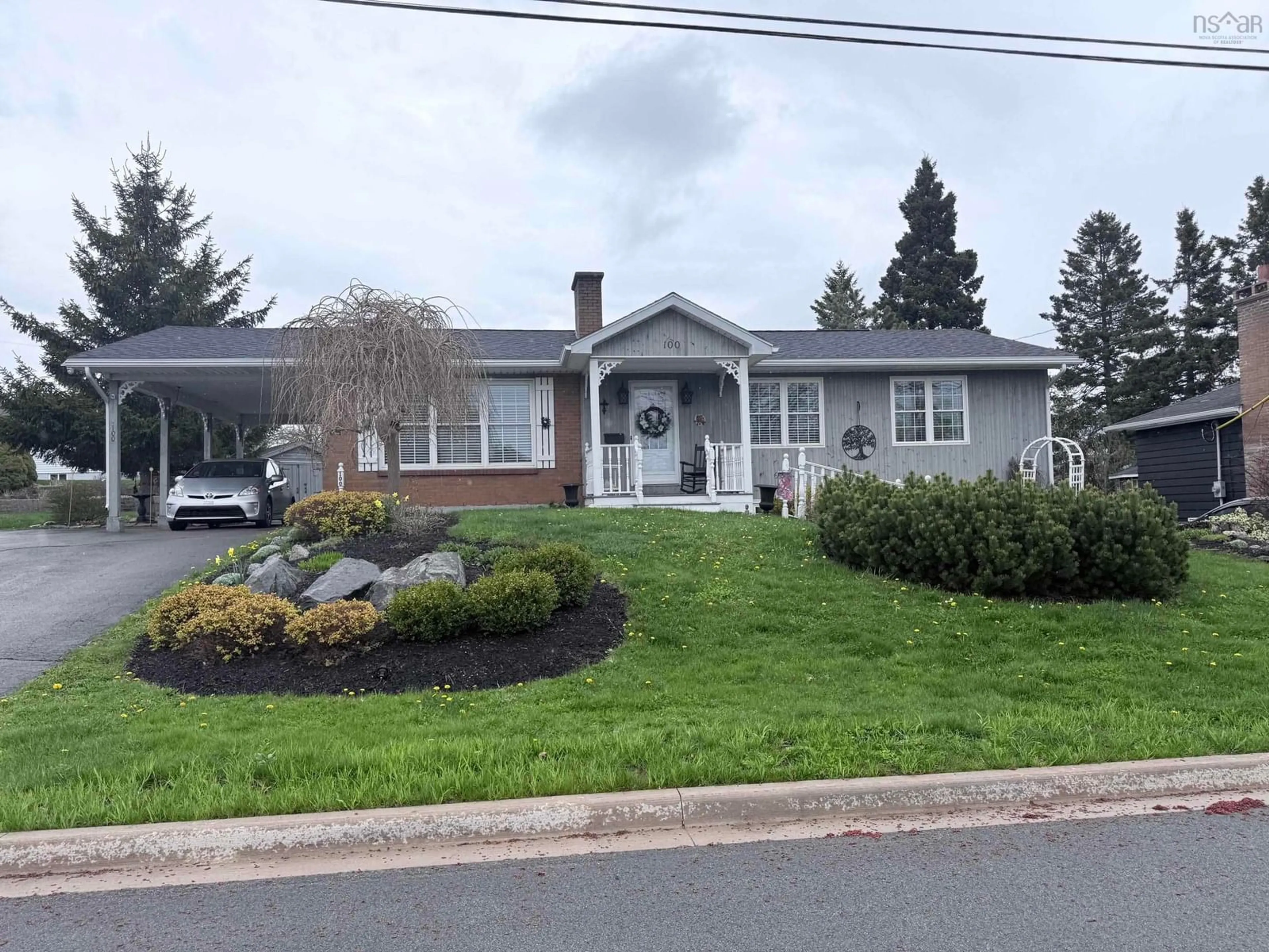 Home with vinyl exterior material, street for 100 Churchhill Drive, New Glasgow Nova Scotia B2H 1V2