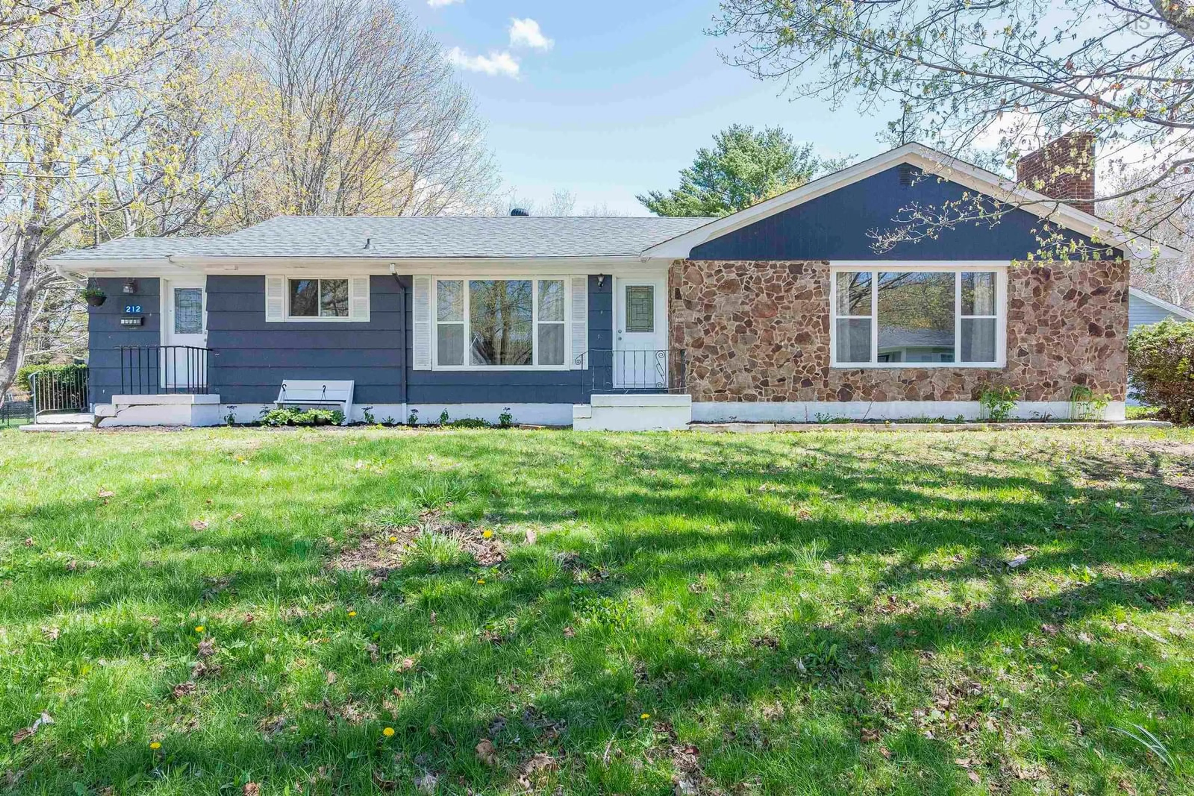 Home with vinyl exterior material, street for Marsters Ave #212, Berwick Nova Scotia B0P 1E0