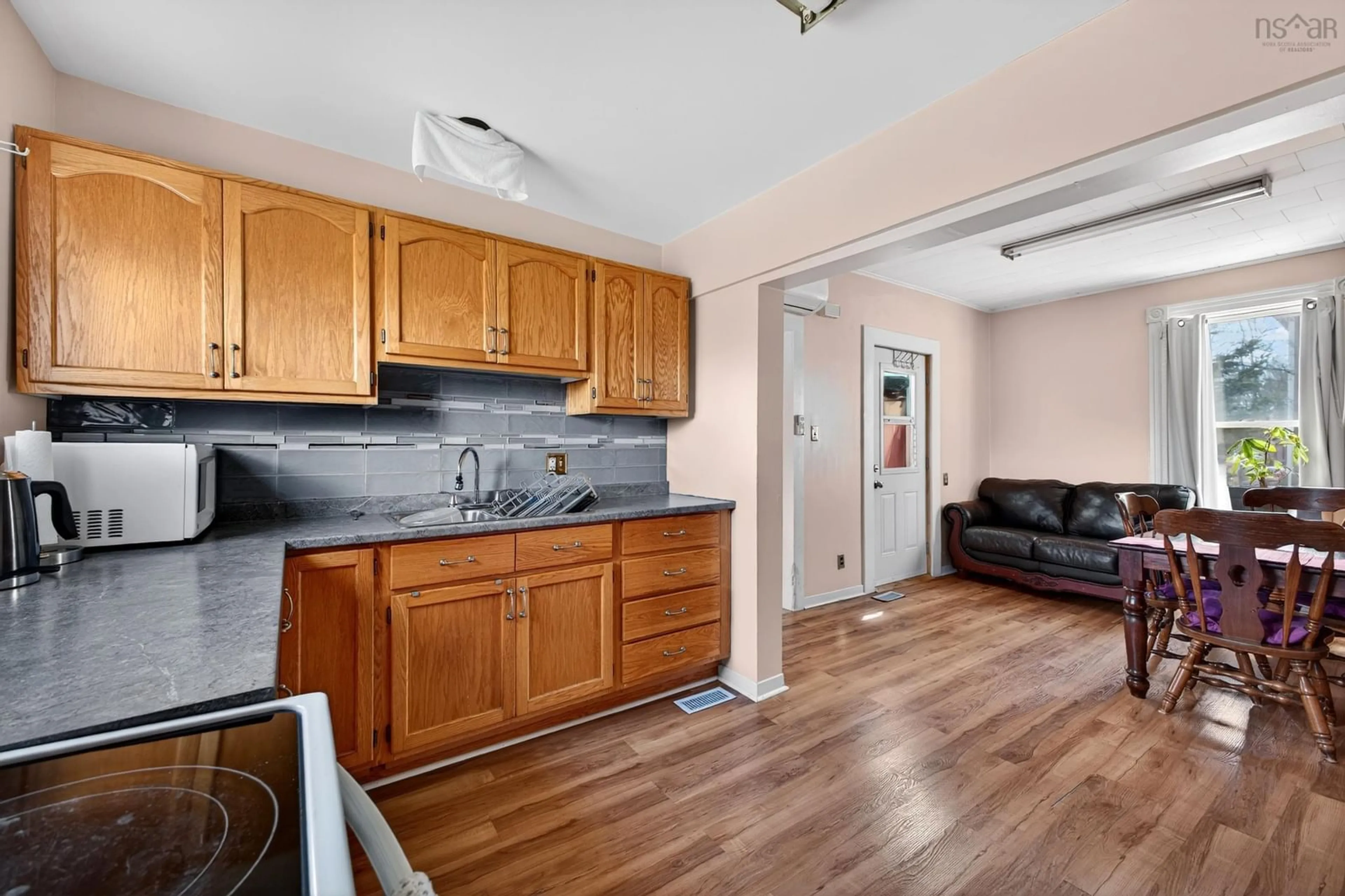 Standard kitchen, unknown for 294 Queen St, Truro Nova Scotia B2N 2C3
