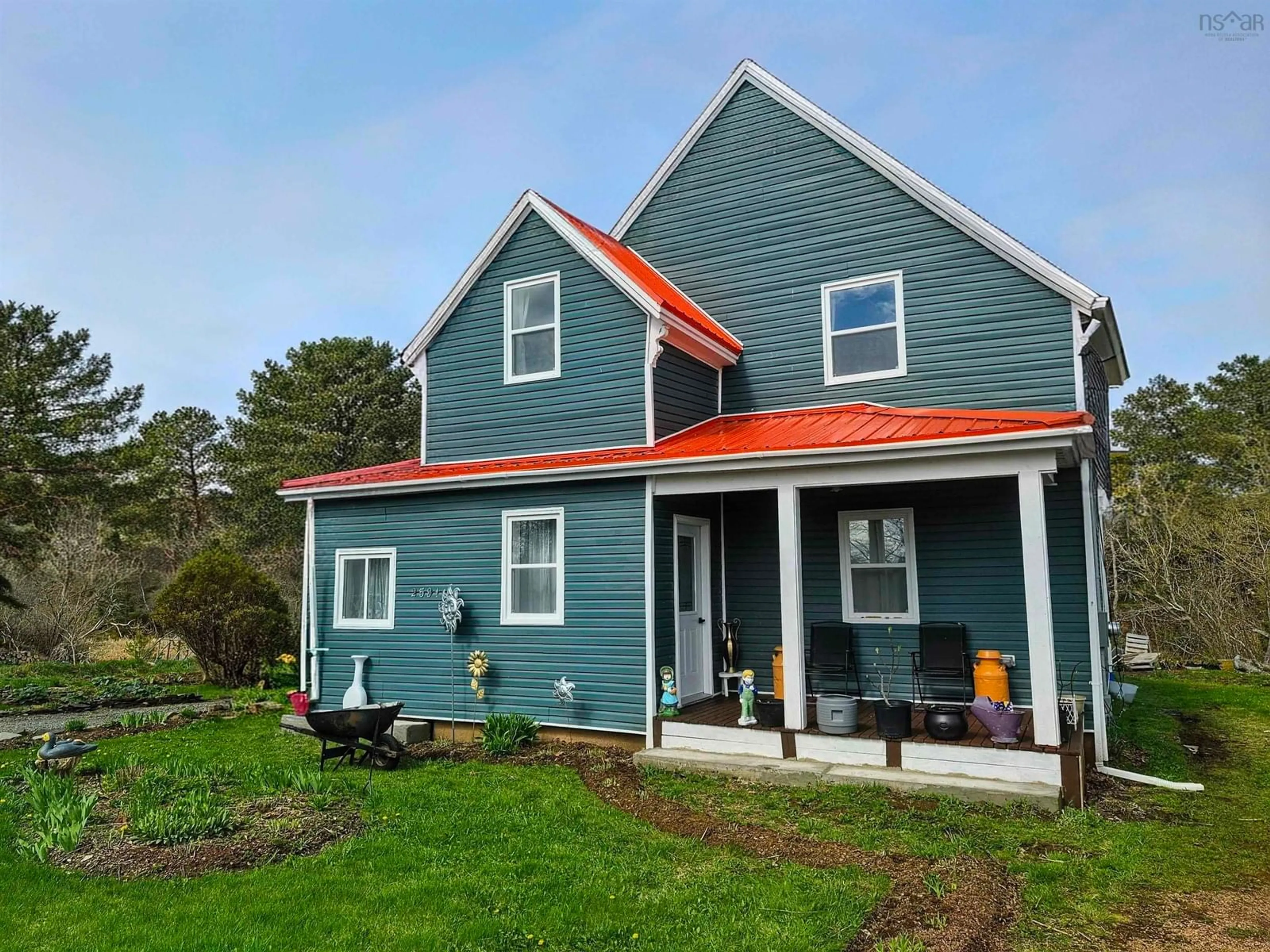 Home with vinyl exterior material, unknown for 2591 Barronsfield Rd, River Hebert Nova Scotia B0L 1G0