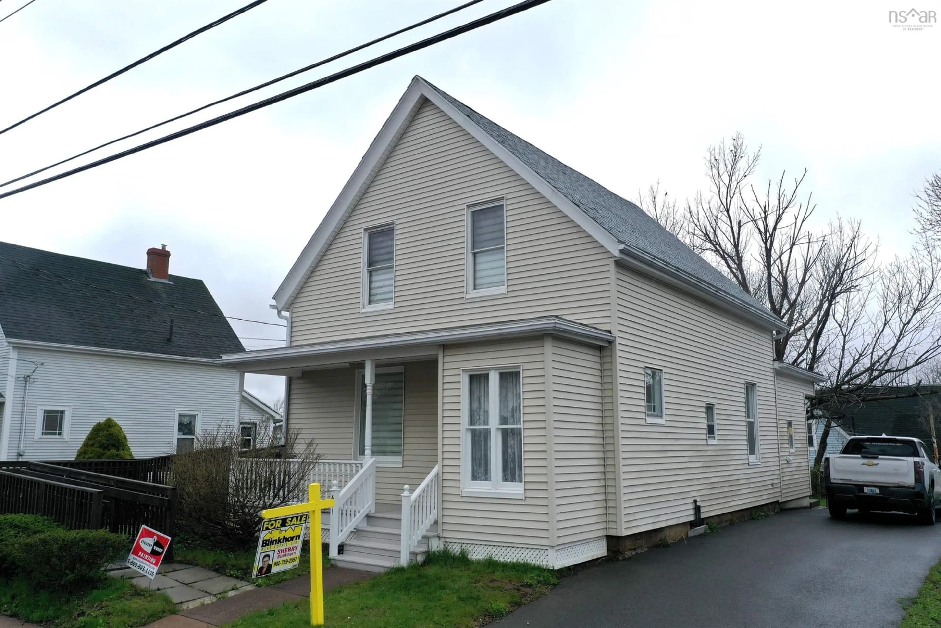 Home with vinyl exterior material, street for 411 Nelson St, New Glasgow Nova Scotia B2H 3C1