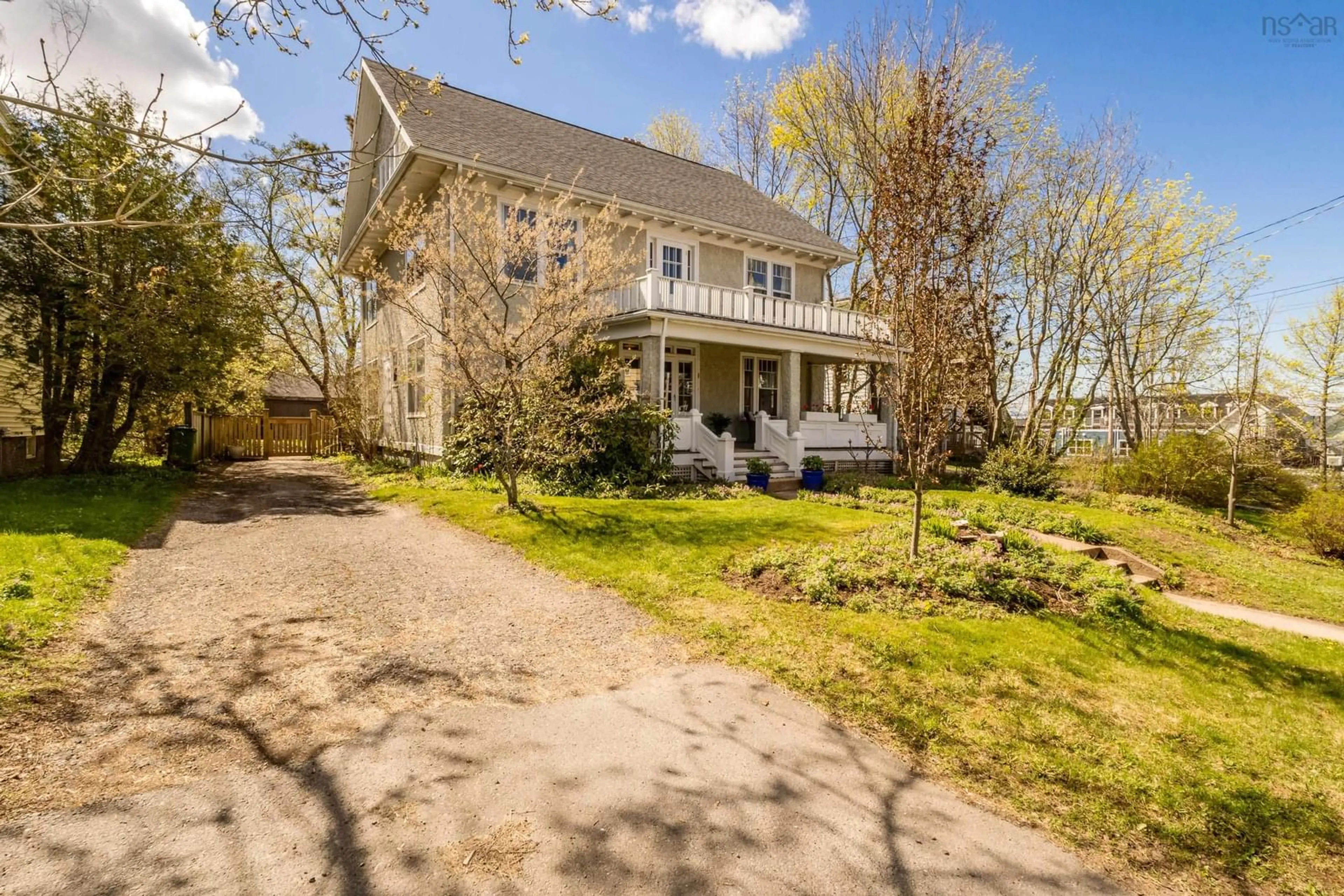 A pic from outside/outdoor area/front of a property/back of a property/a pic from drone, street for 12 Linden Ave, Wolfville Nova Scotia B4P 2A3