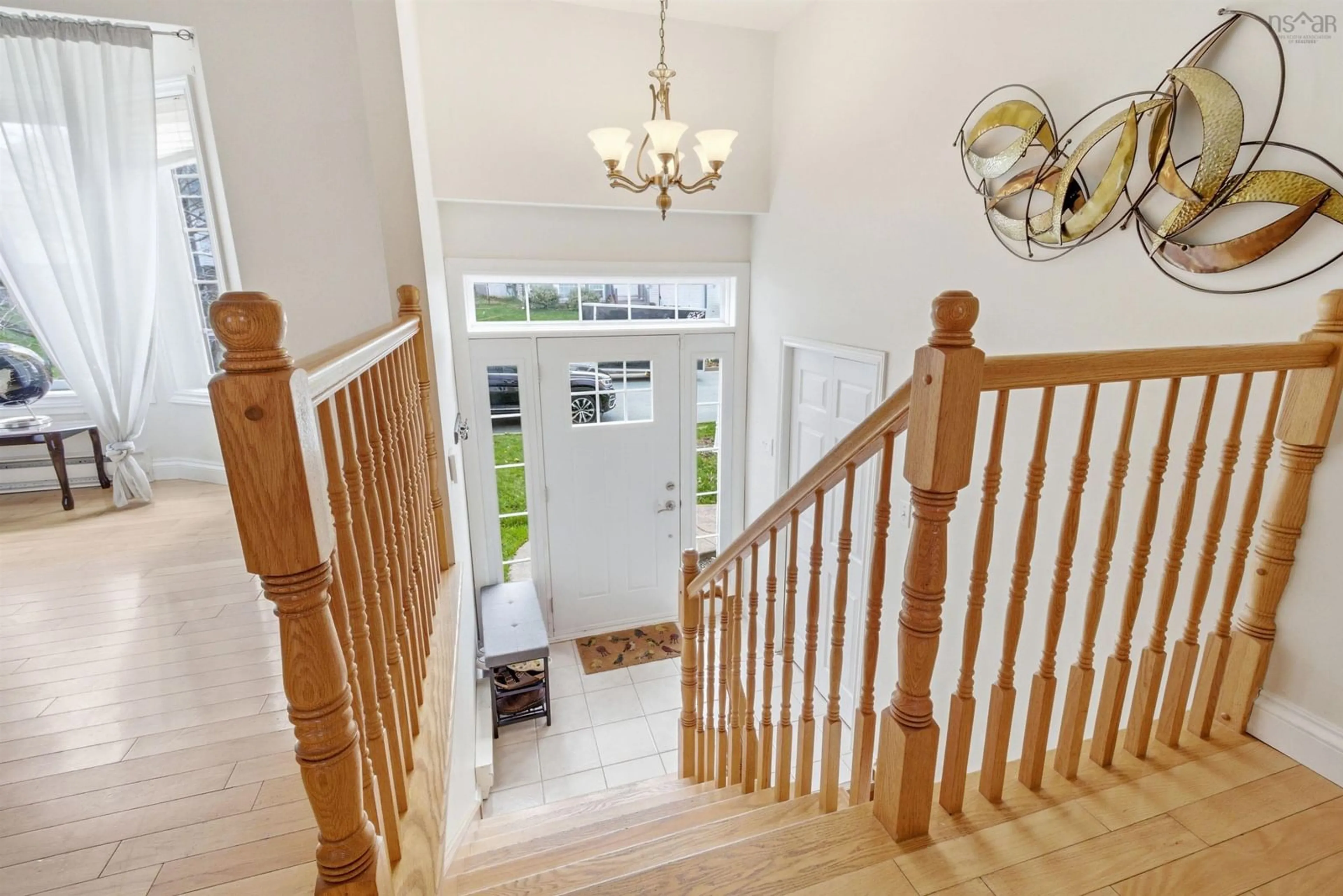 Indoor foyer for 5 Terrebonne Crt, Dartmouth Nova Scotia B2X 3S7