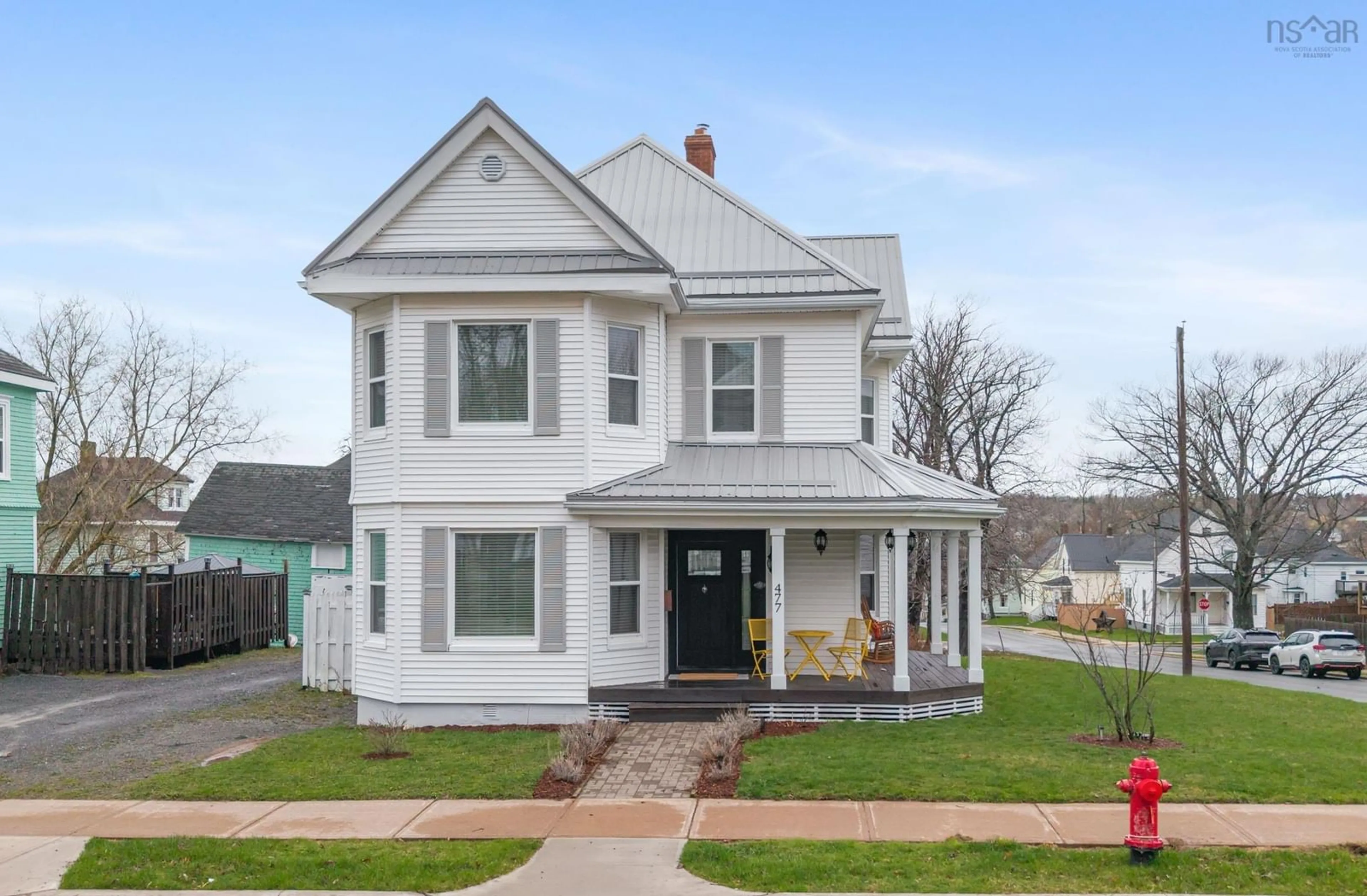 Home with vinyl exterior material, street for 477 Nelson St, New Glasgow Nova Scotia B2H 3C6