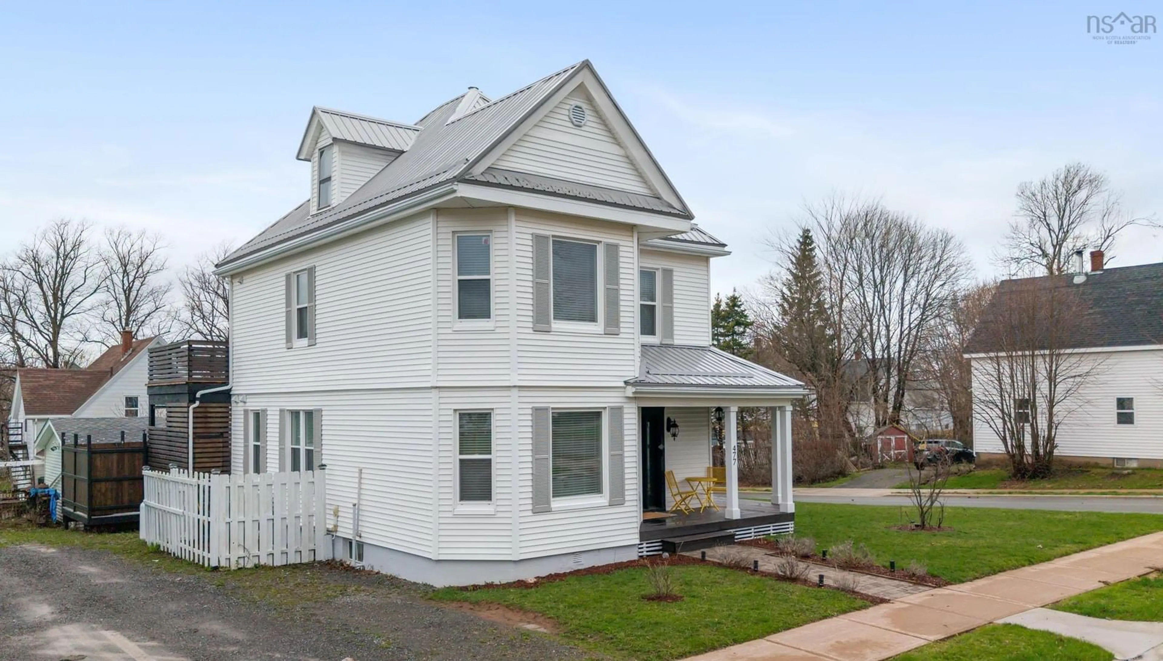 Home with vinyl exterior material, street for 477 Nelson St, New Glasgow Nova Scotia B2H 3C6