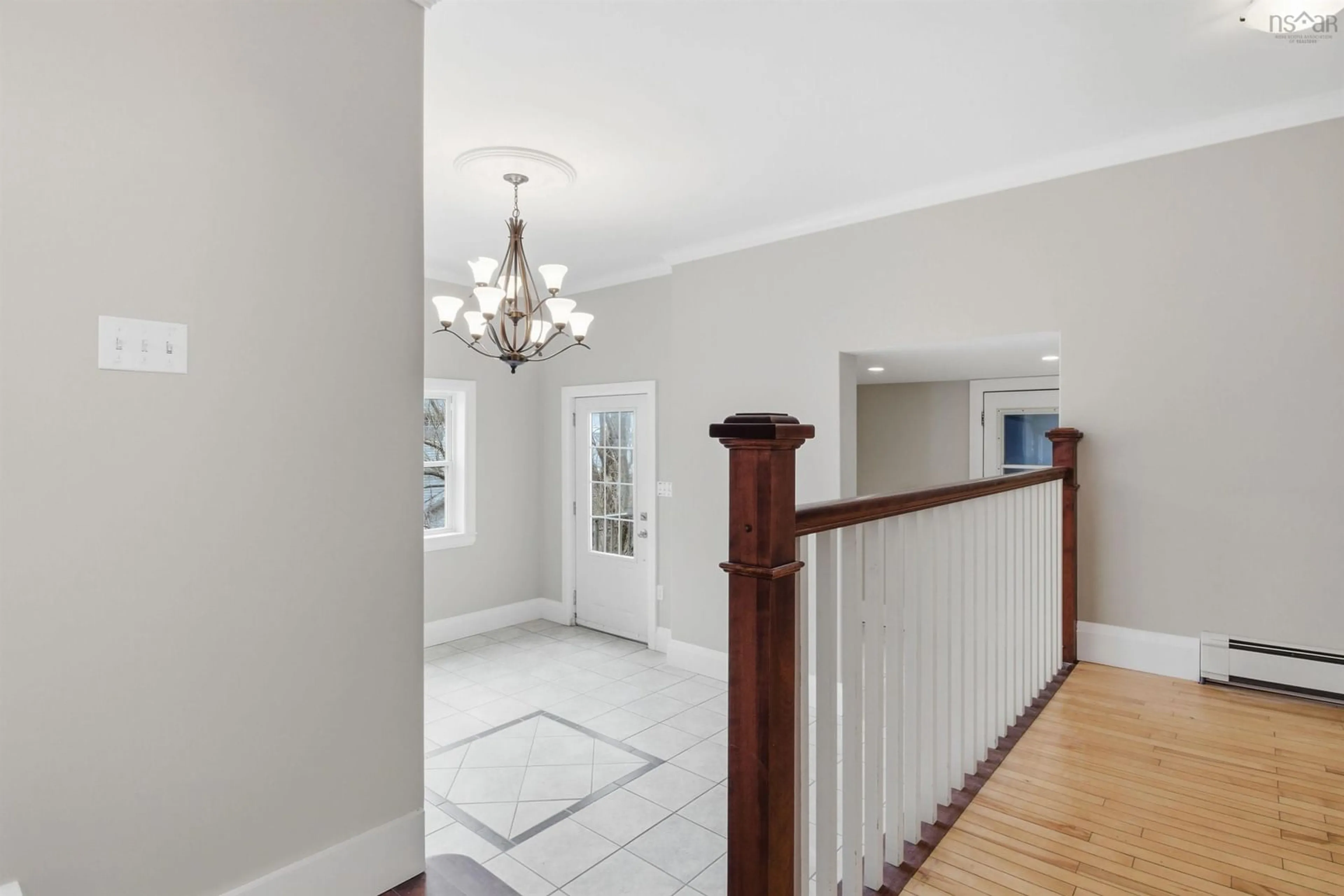 Indoor foyer for 23 Locke St, Bedford Nova Scotia B4A 1N1