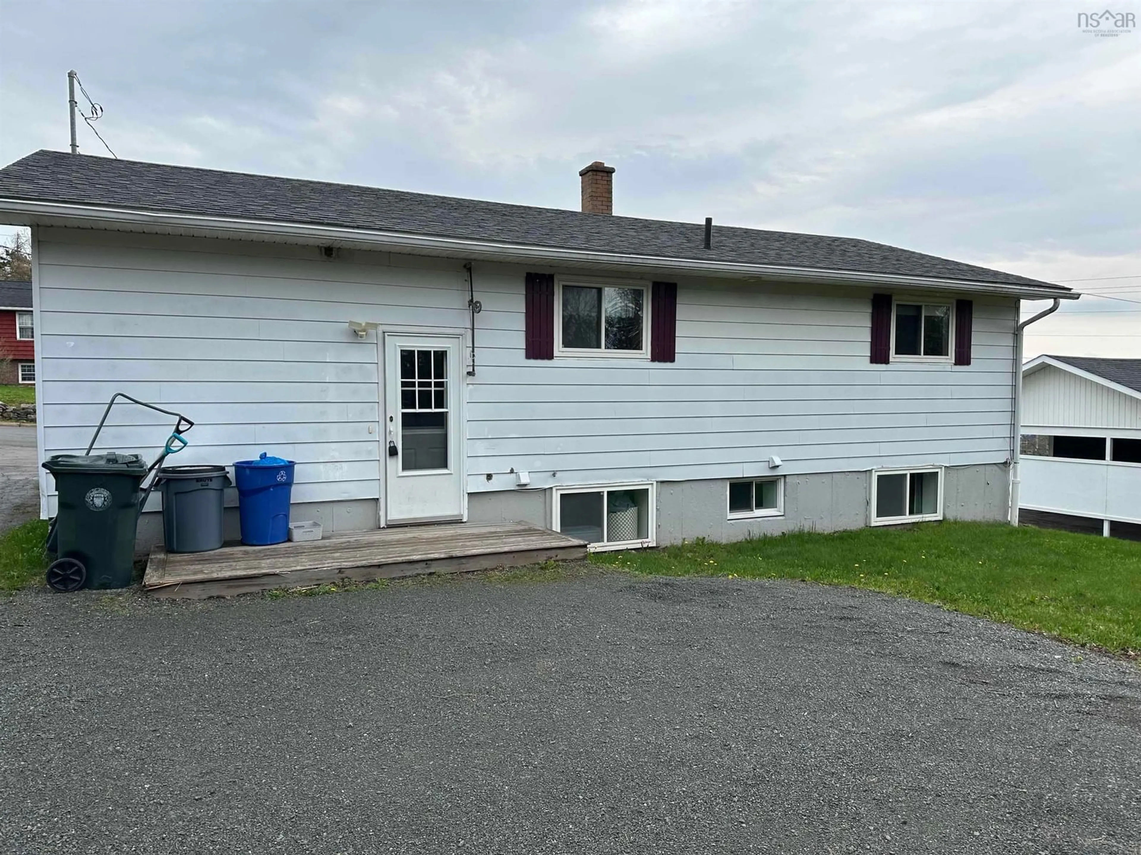 Home with vinyl exterior material, unknown for 32 Greening Dr, Antigonish Nova Scotia B2G 1R2