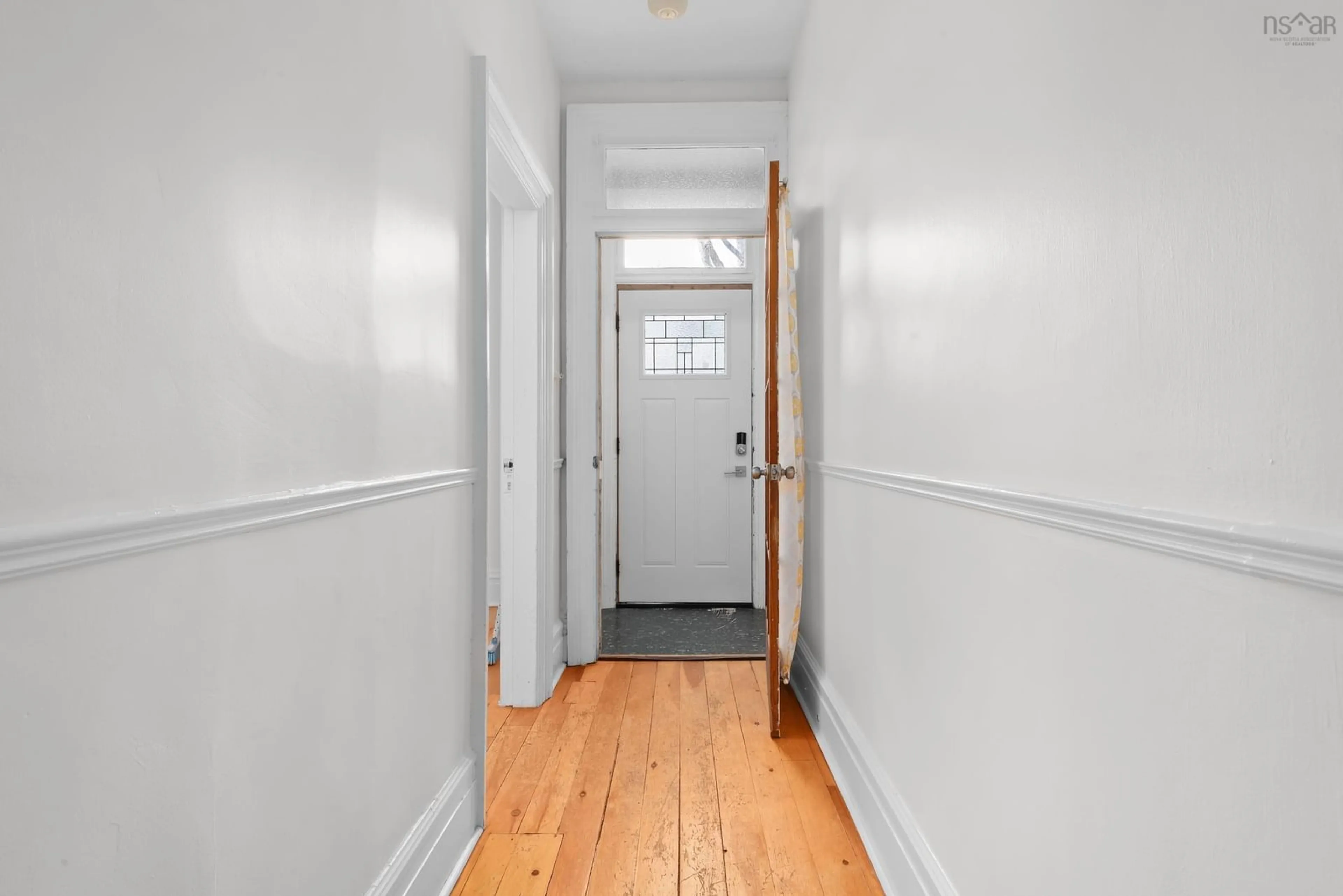 Indoor entryway for 34 Tulip St, Dartmouth Nova Scotia B3A 2S7