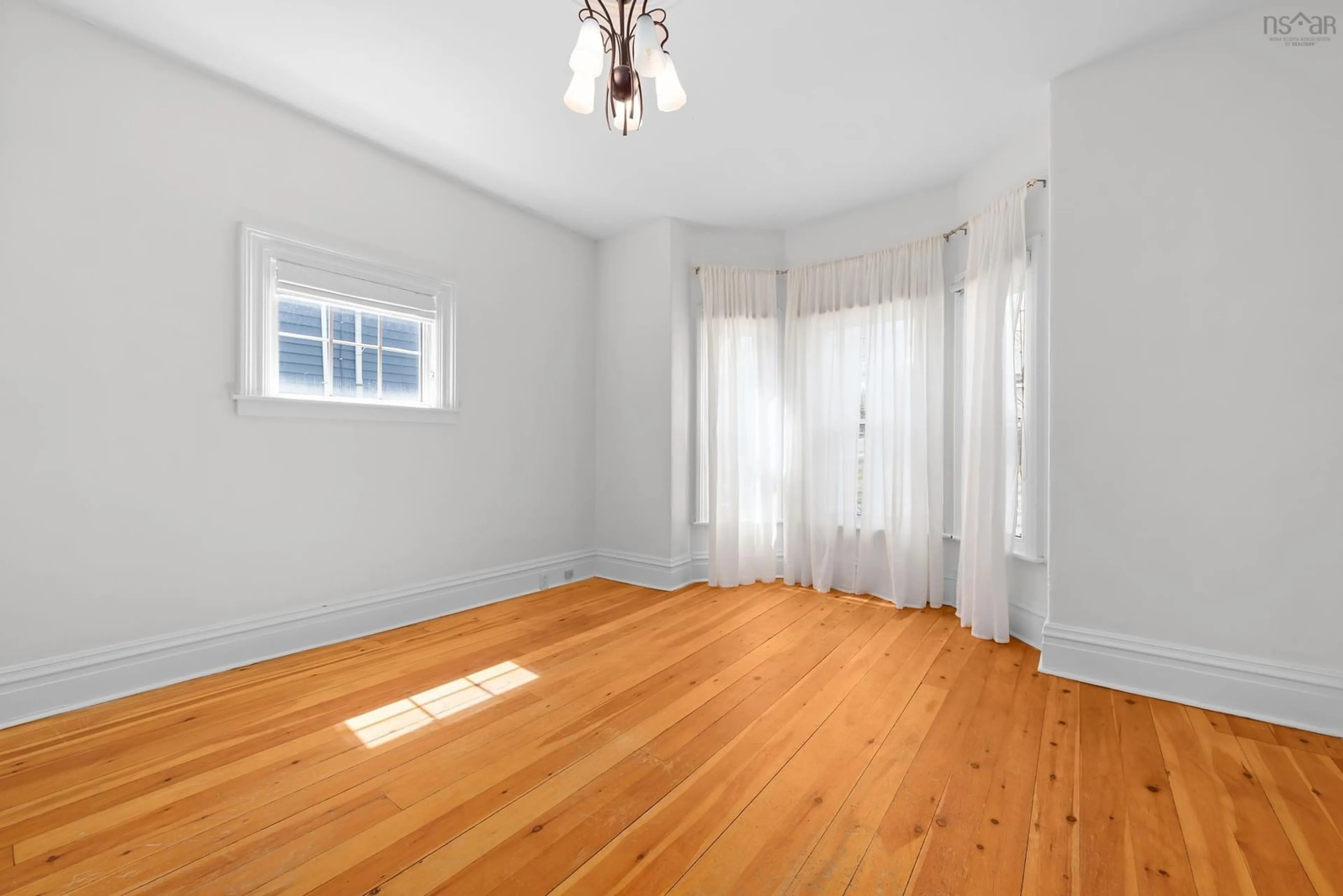 A pic of a room for 34 Tulip St, Dartmouth Nova Scotia B3A 2S7