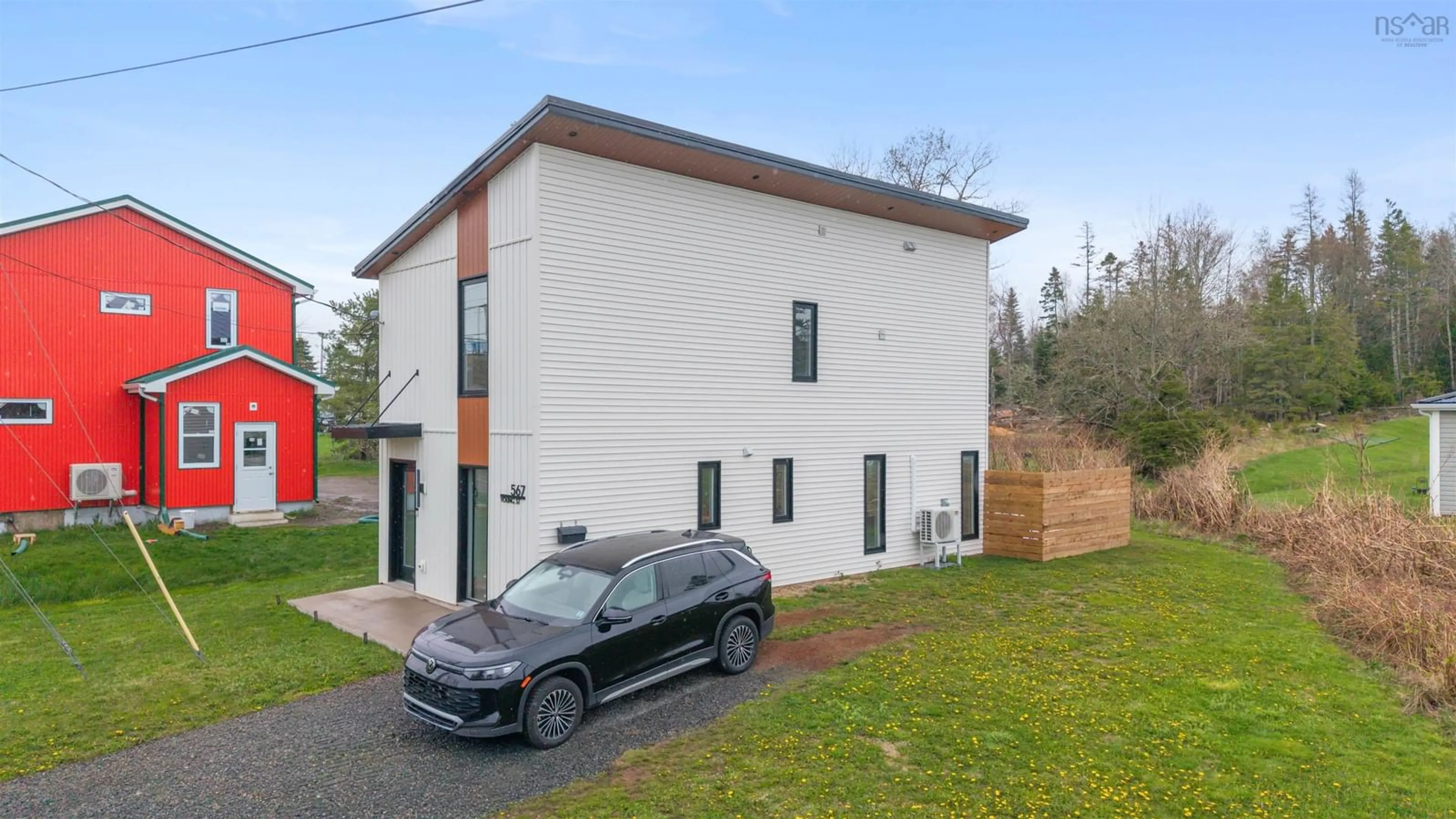 A pic from outside/outdoor area/front of a property/back of a property/a pic from drone, building for 567 Young St, Truro Nova Scotia B2N 3Y8