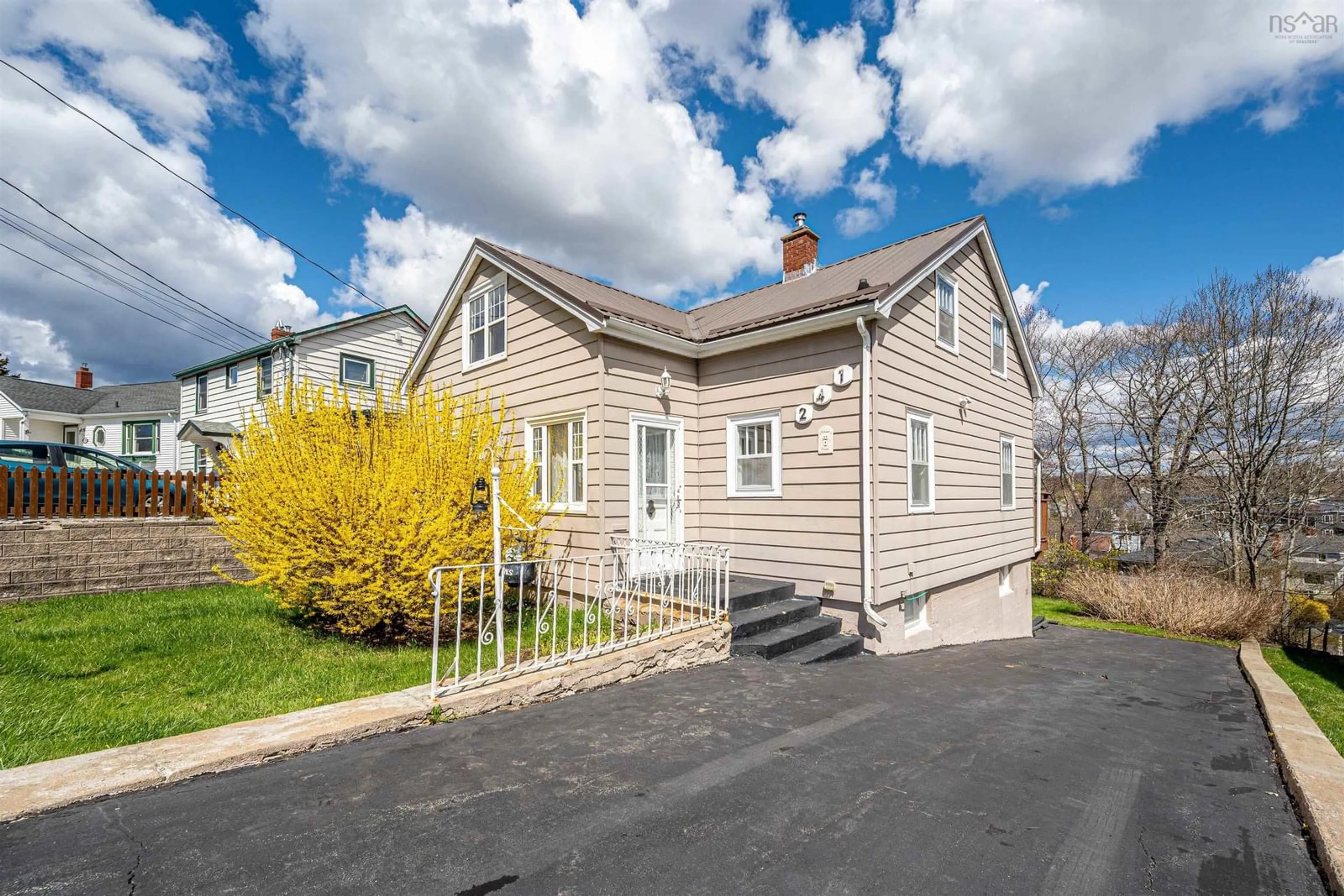 Home with vinyl exterior material, street for 241 Johnstone Ave, Dartmouth Nova Scotia B2Y 2K8