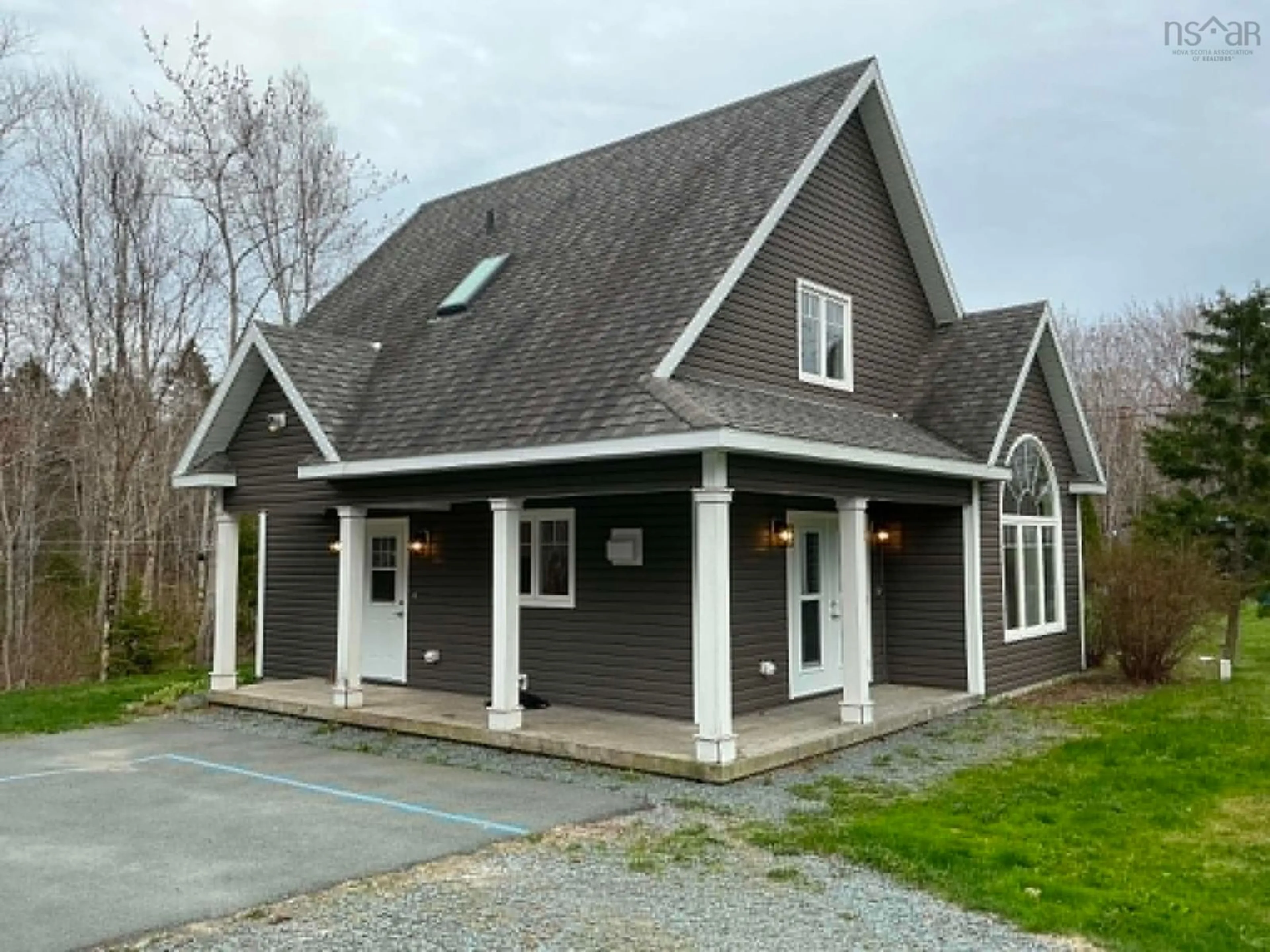 Home with vinyl exterior material, building for 3279 Highway 3 Hwy, Brooklyn Nova Scotia B0J 1H0