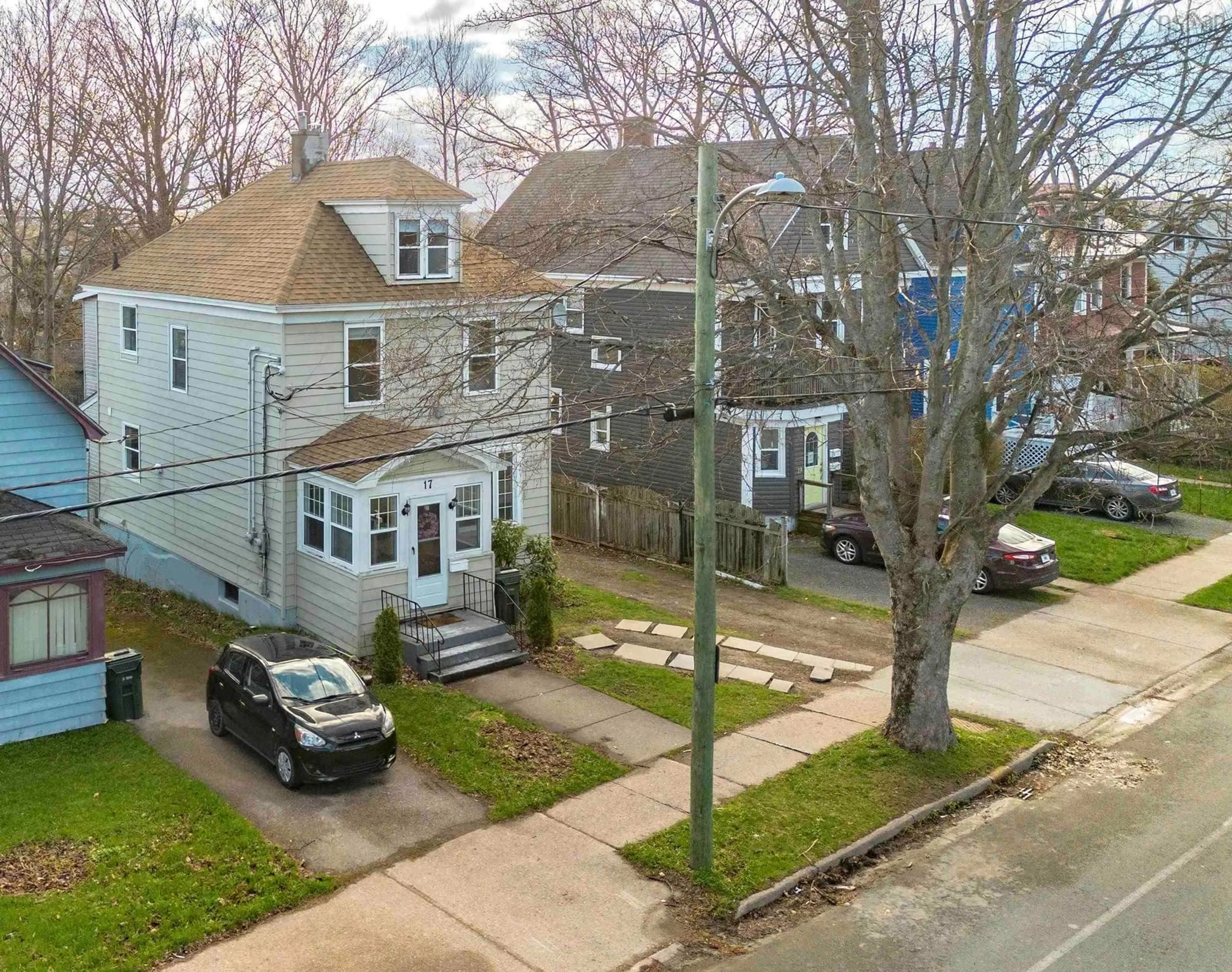 A pic from outside/outdoor area/front of a property/back of a property/a pic from drone, street for 17 George St, Sydney Nova Scotia B1P 1H3