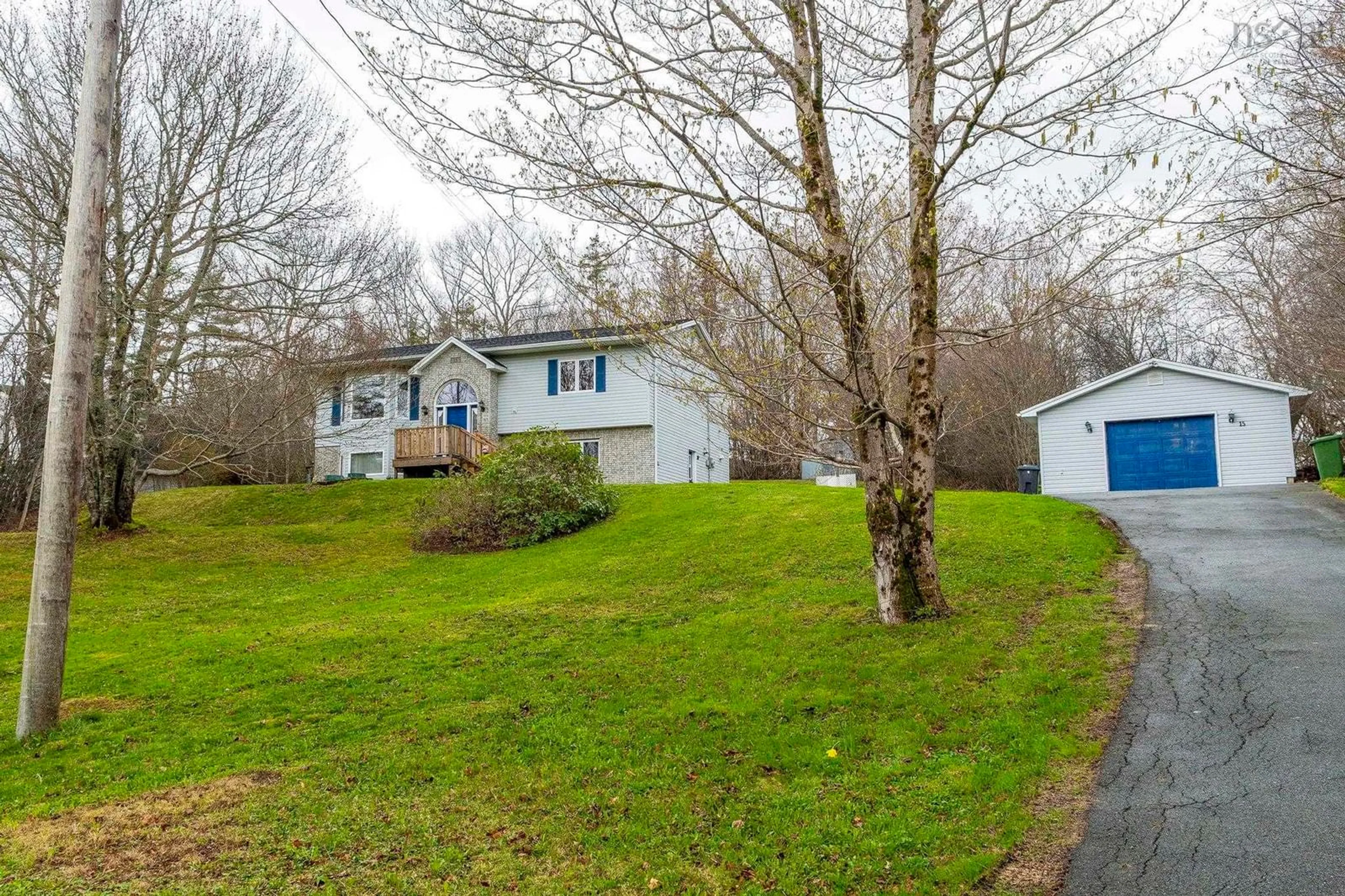 Unknown for Bainbridge Crt #15, Dartmouth Nova Scotia B2Z 1J5
