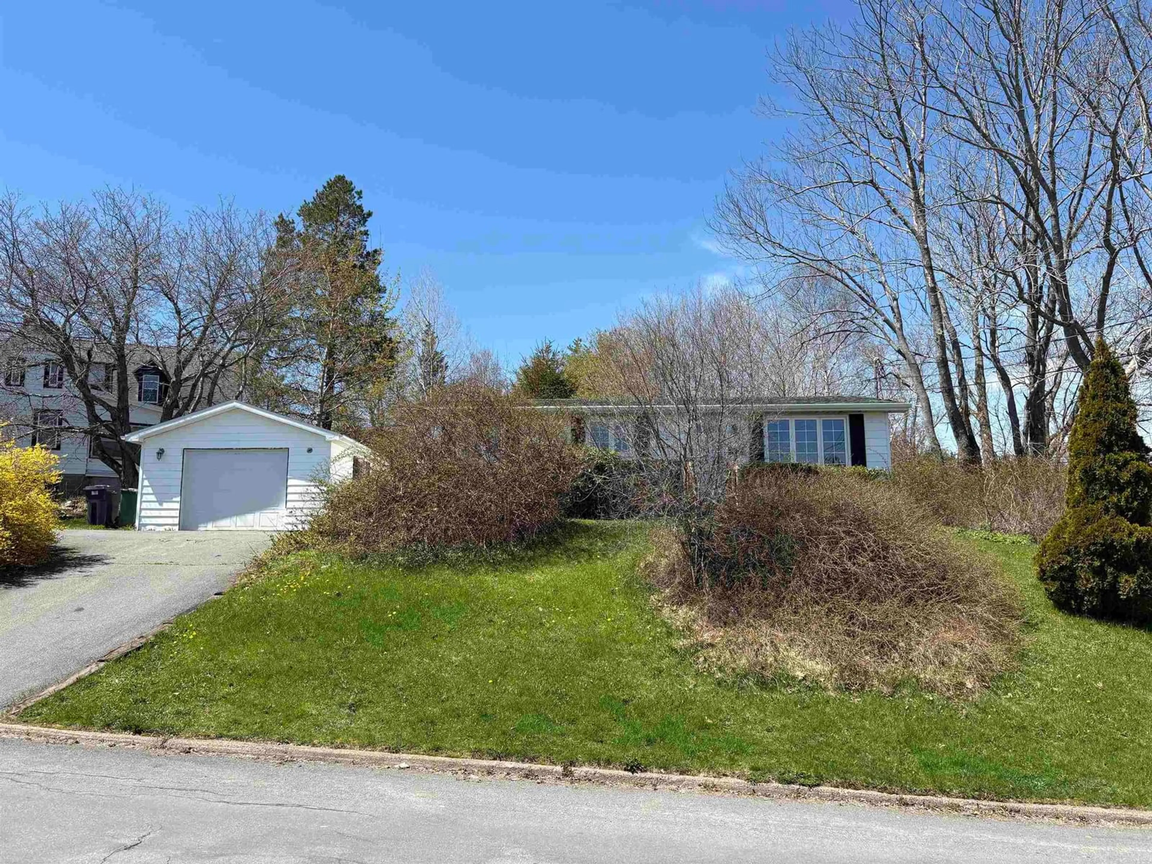 A pic from outside/outdoor area/front of a property/back of a property/a pic from drone, street for 2 Wildwood Blvd, Dartmouth Nova Scotia B2W 2L8