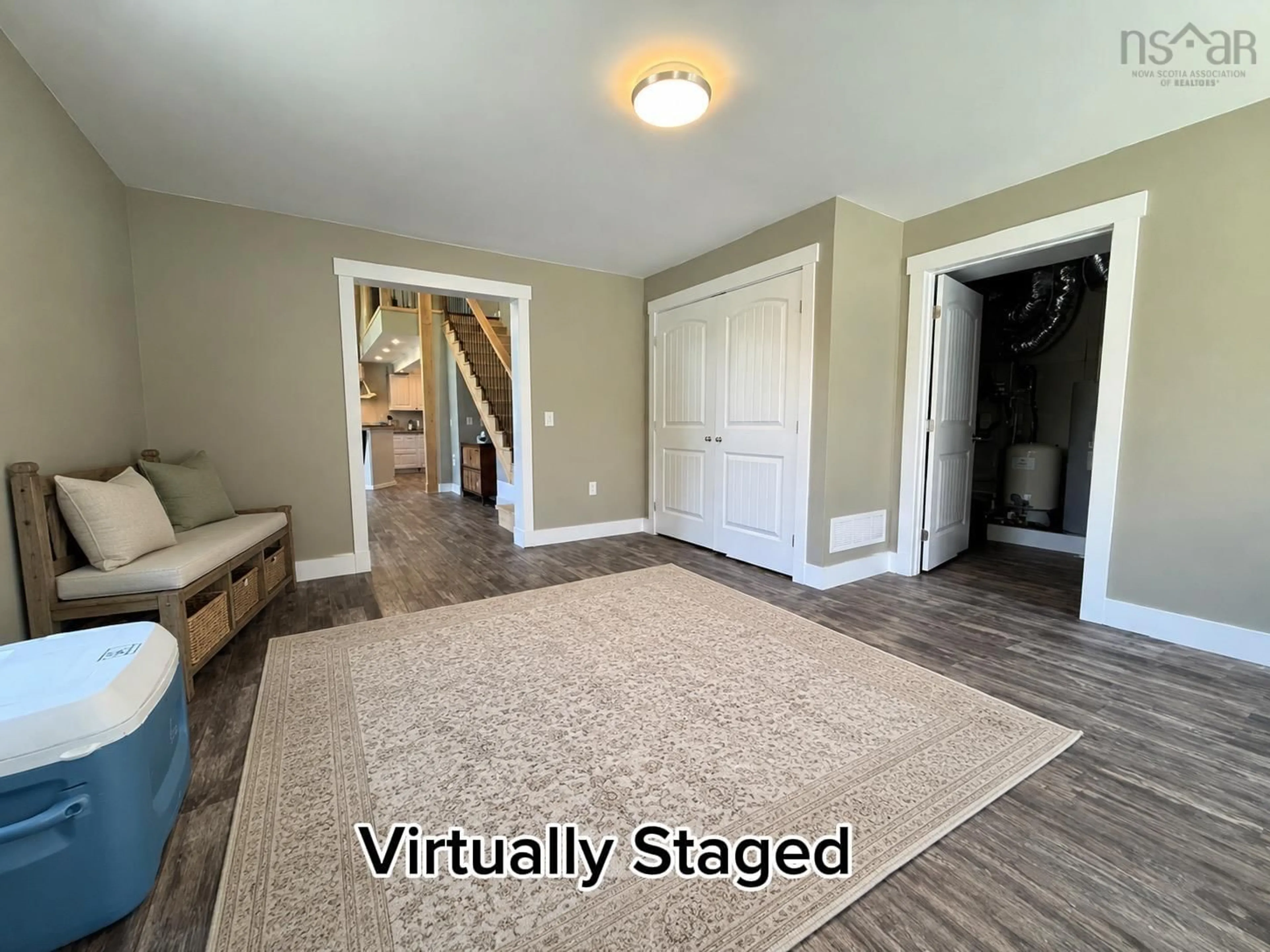 Indoor entryway for 660 St. Andrews River Rd, Shubenacadie East Nova Scotia B0N 2H0