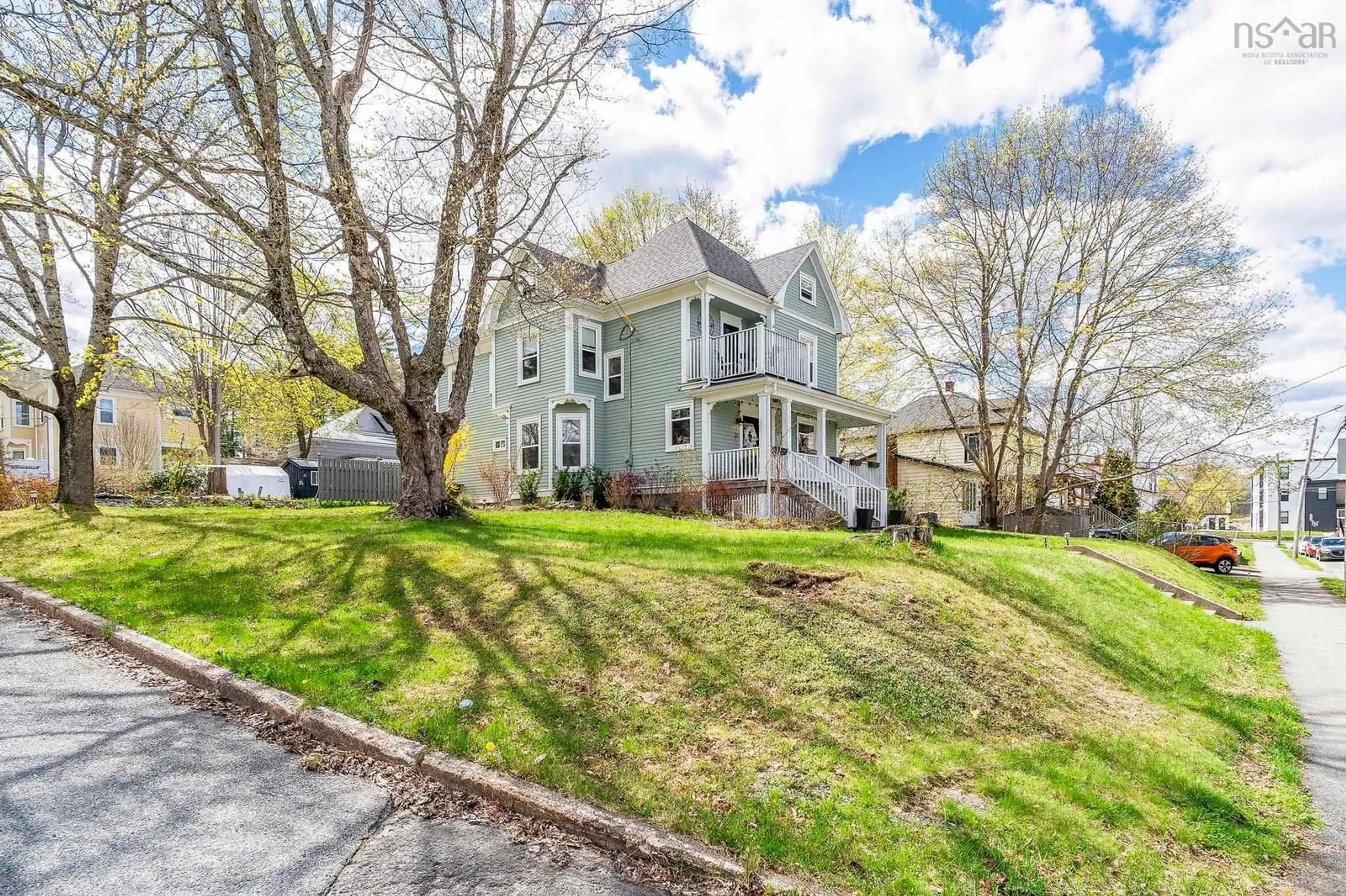A pic from outside/outdoor area/front of a property/back of a property/a pic from drone, street for Scotia St #20, Bridgewater Nova Scotia B4V 1E5