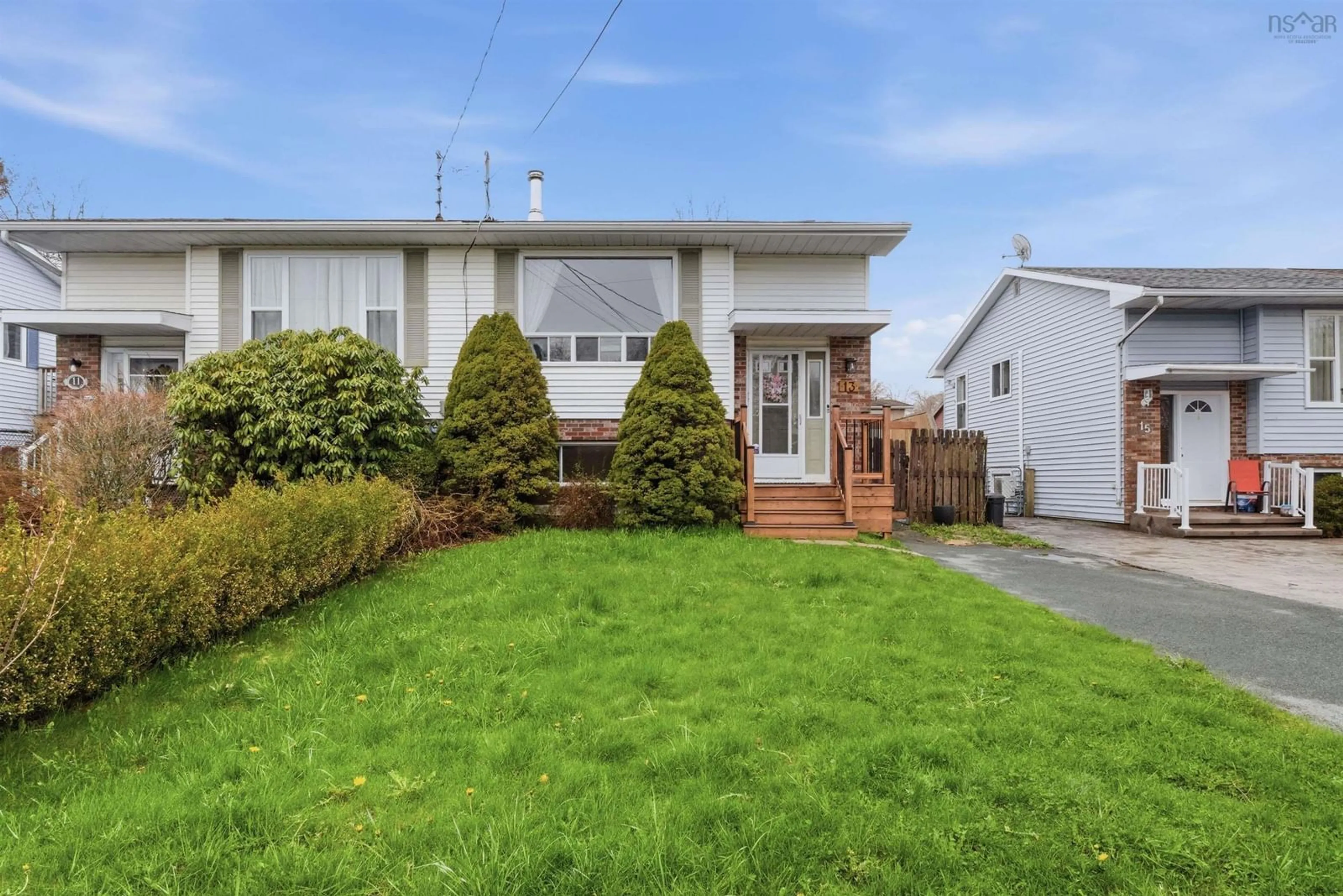 Home with vinyl exterior material, street for 13 Londra Crt, Dartmouth Nova Scotia B2W 5A5
