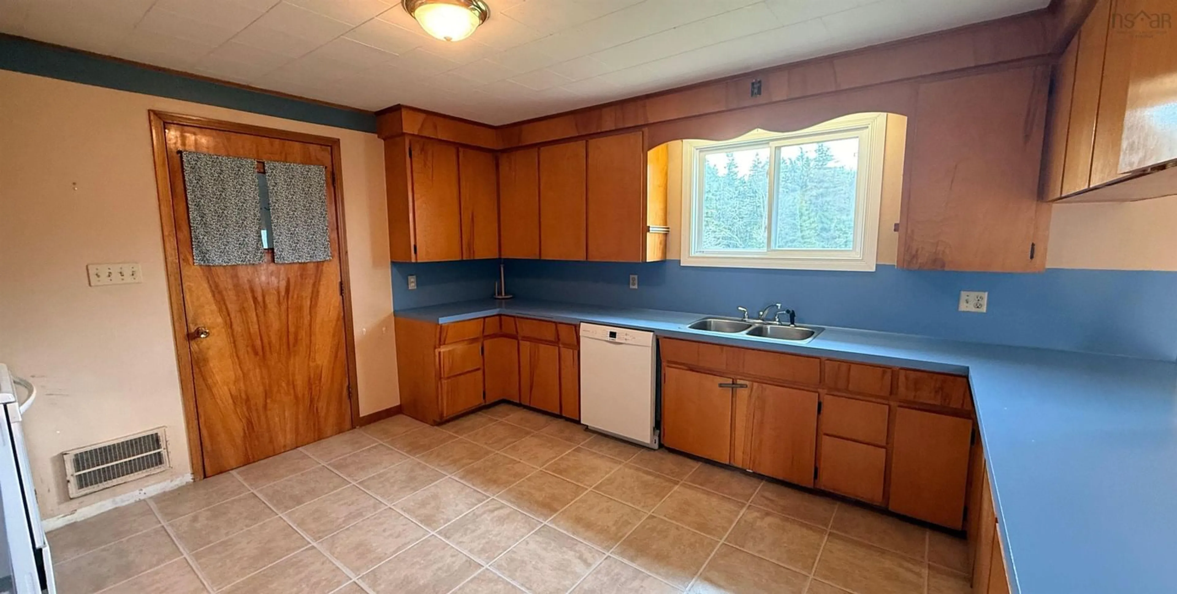 Standard kitchen, ceramic/tile floor for 2288 Highway 1, Wellington Nova Scotia B5A 5A8