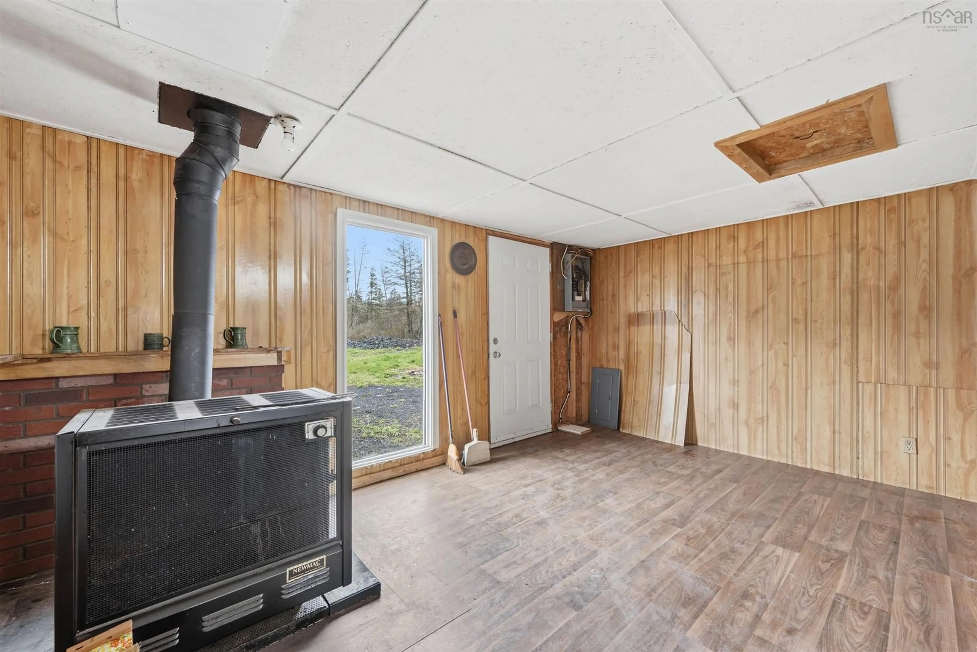 Unknown for 7942 Highway 215, Cambridge Nova Scotia B0N 2R0